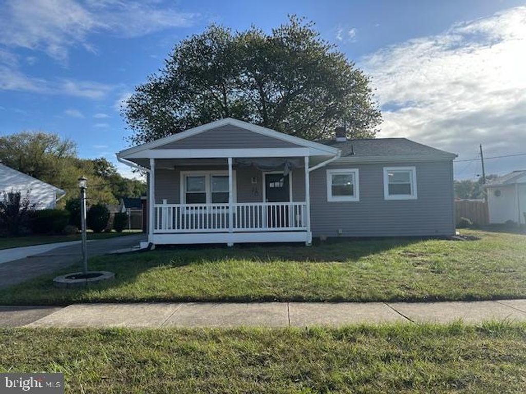 Photo of 22 Shirley Drive, MIDDLETOWN, PA 17057 (MLS # PADA2050554)