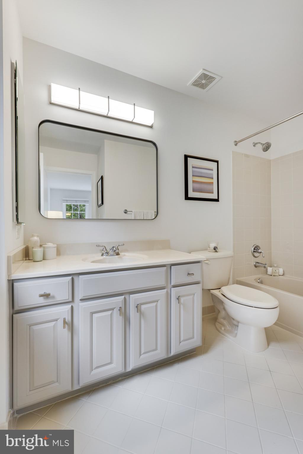 OAK HILL ESTATES - Residential