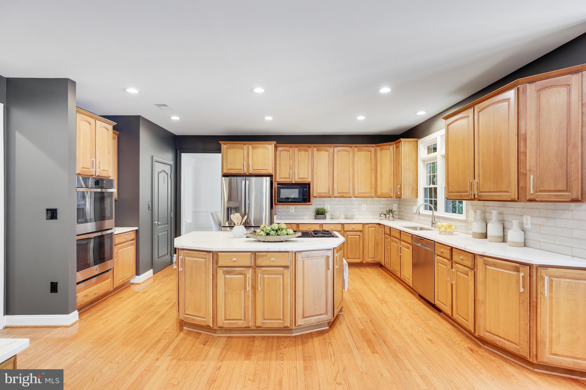 OAK HILL ESTATES - Residential