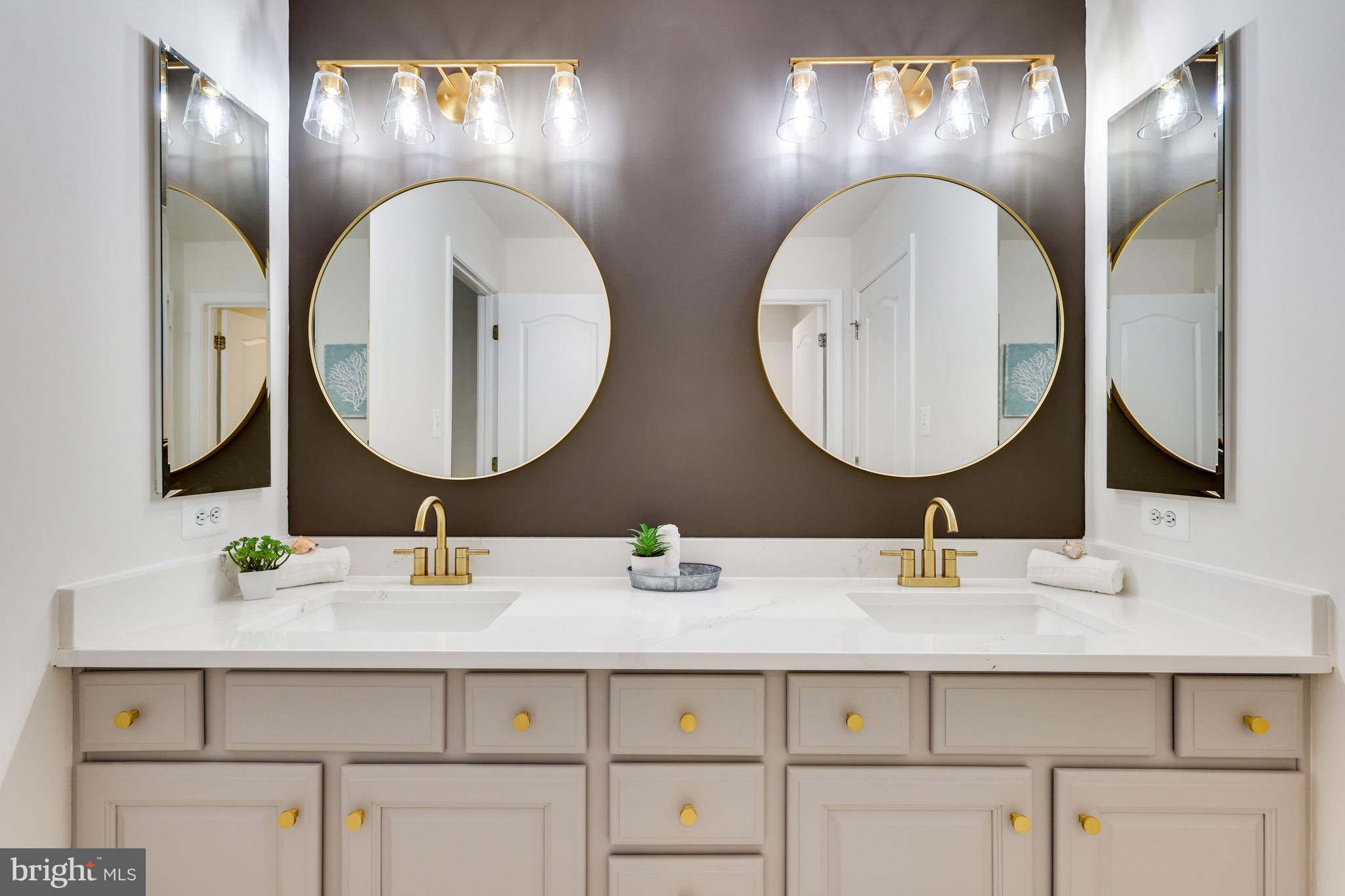 OAK HILL ESTATES - Residential