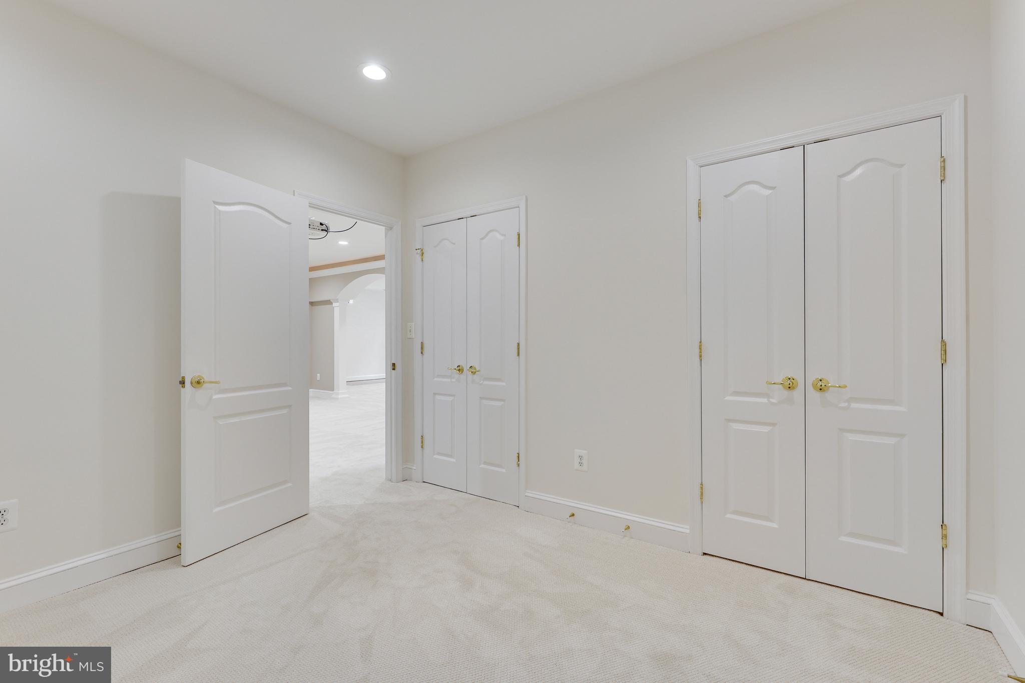 OAK HILL ESTATES - Residential