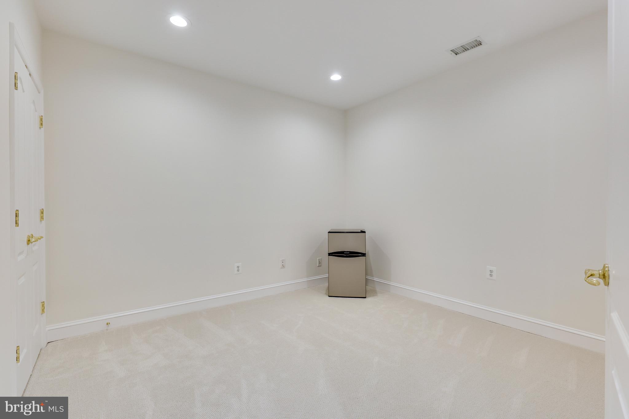 OAK HILL ESTATES - Residential