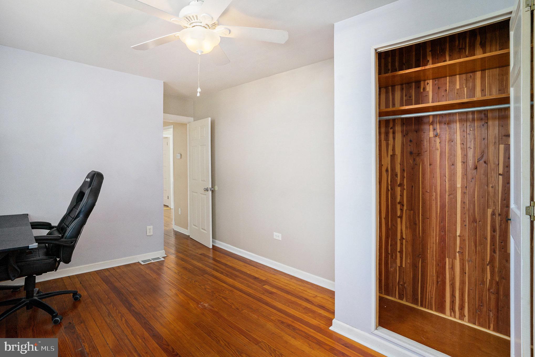 LAFAYETTE HILL - Residential