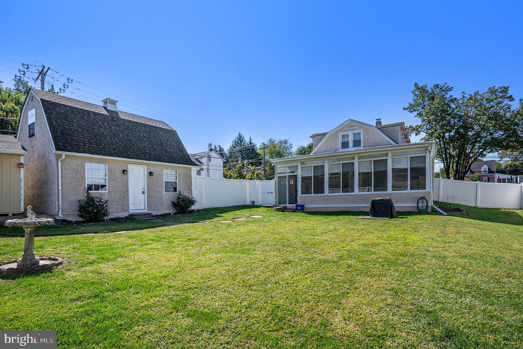 LAFAYETTE HILL - Residential