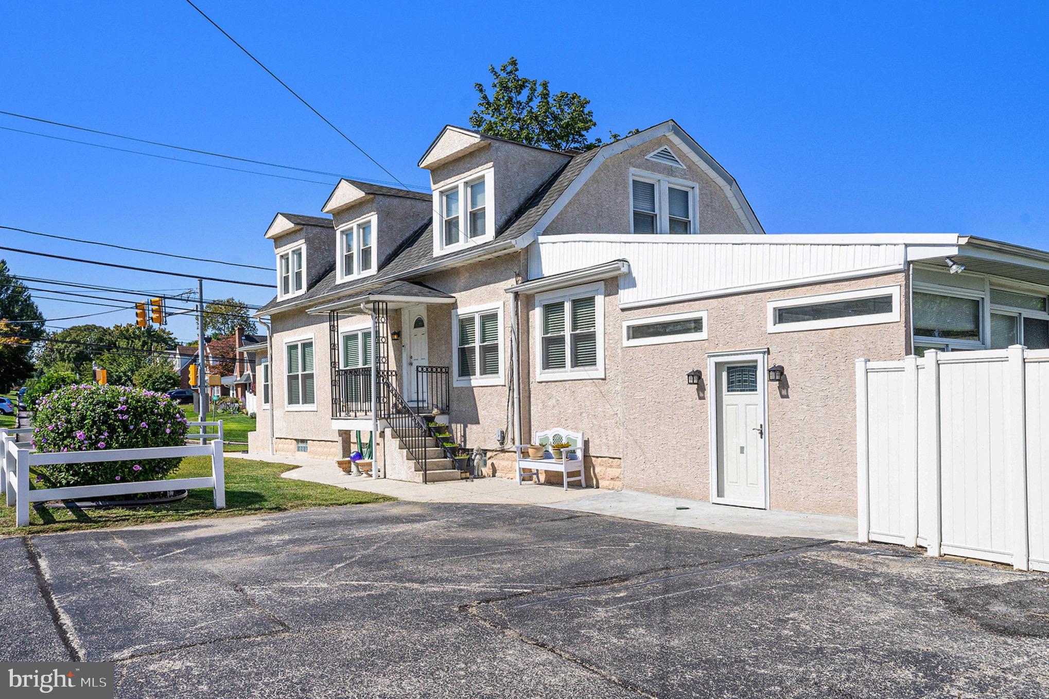 LAFAYETTE HILL - Residential