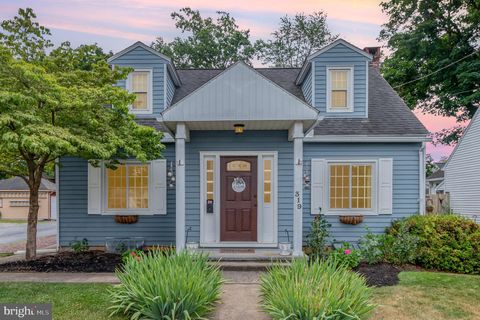 Photo of 319 Dover Street, Manheim, PA 17545 (MLS # PALA2054194)