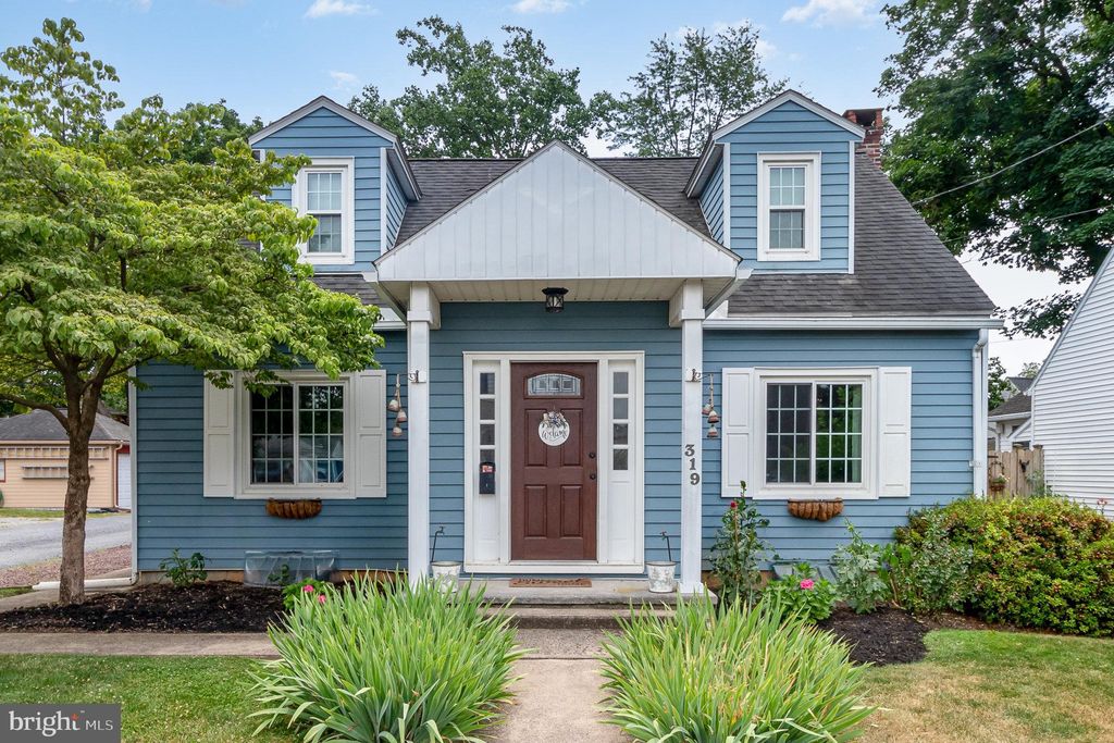 Photo of 319 Dover Street, Manheim, PA 17545 (MLS # PALA2054194)