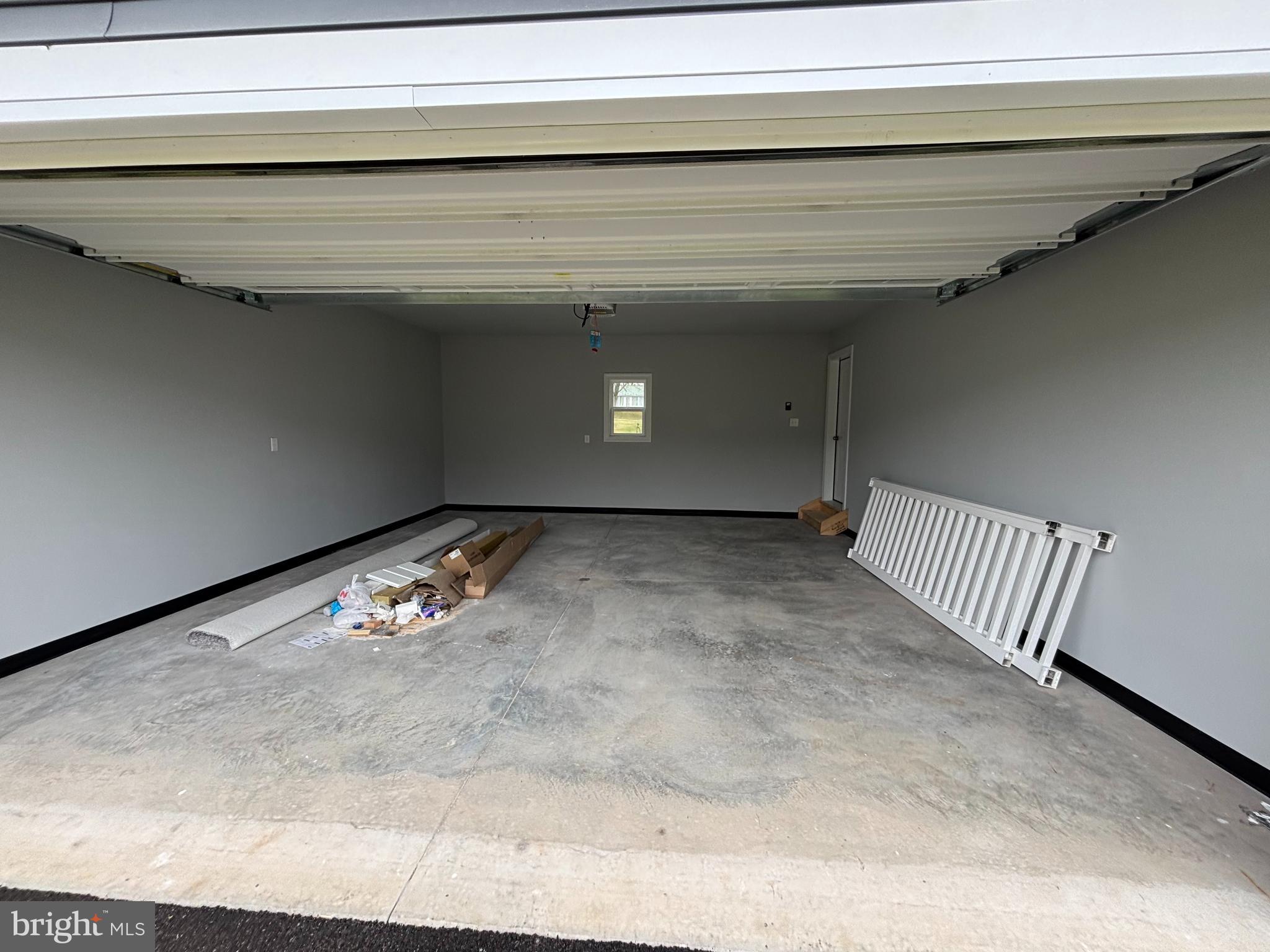 RANDOM OAKS PHASE II - Residential