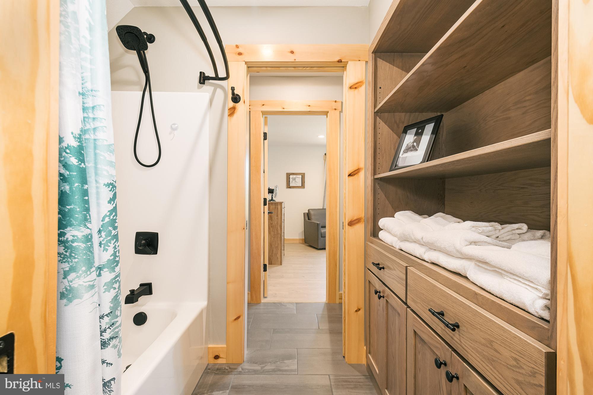 NORTH CAMP - Residential