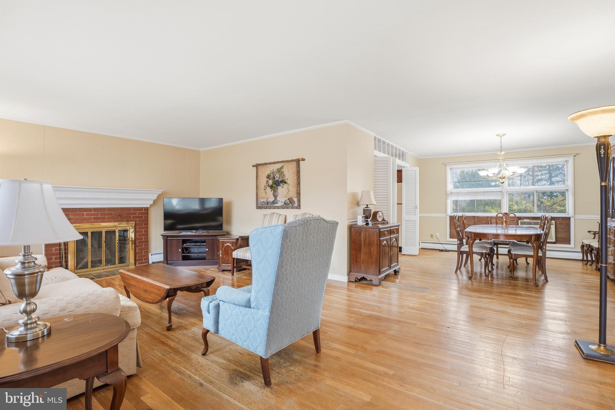 FOUNTAIN HILL - Residential