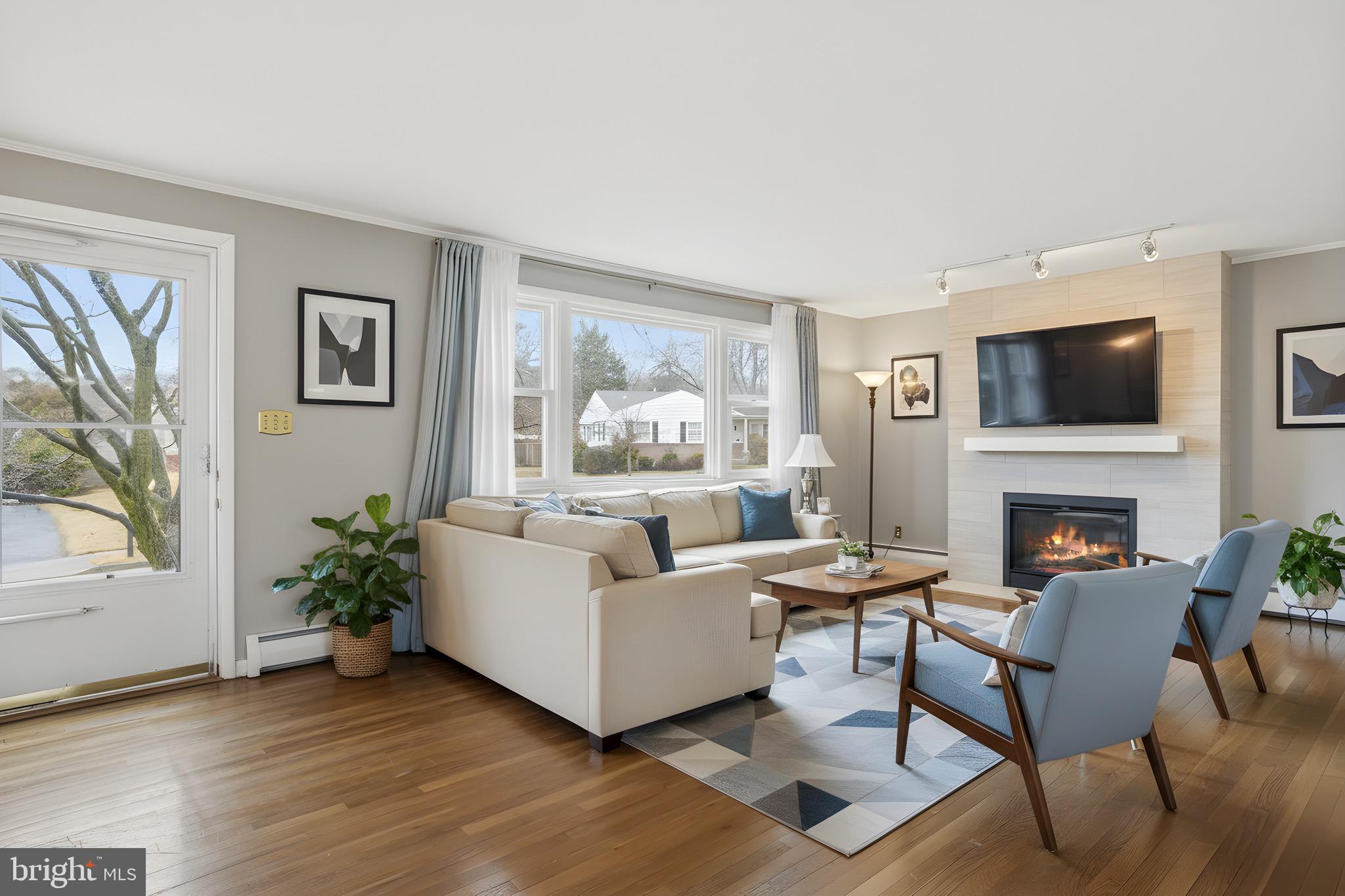 FOUNTAIN HILL - Residential