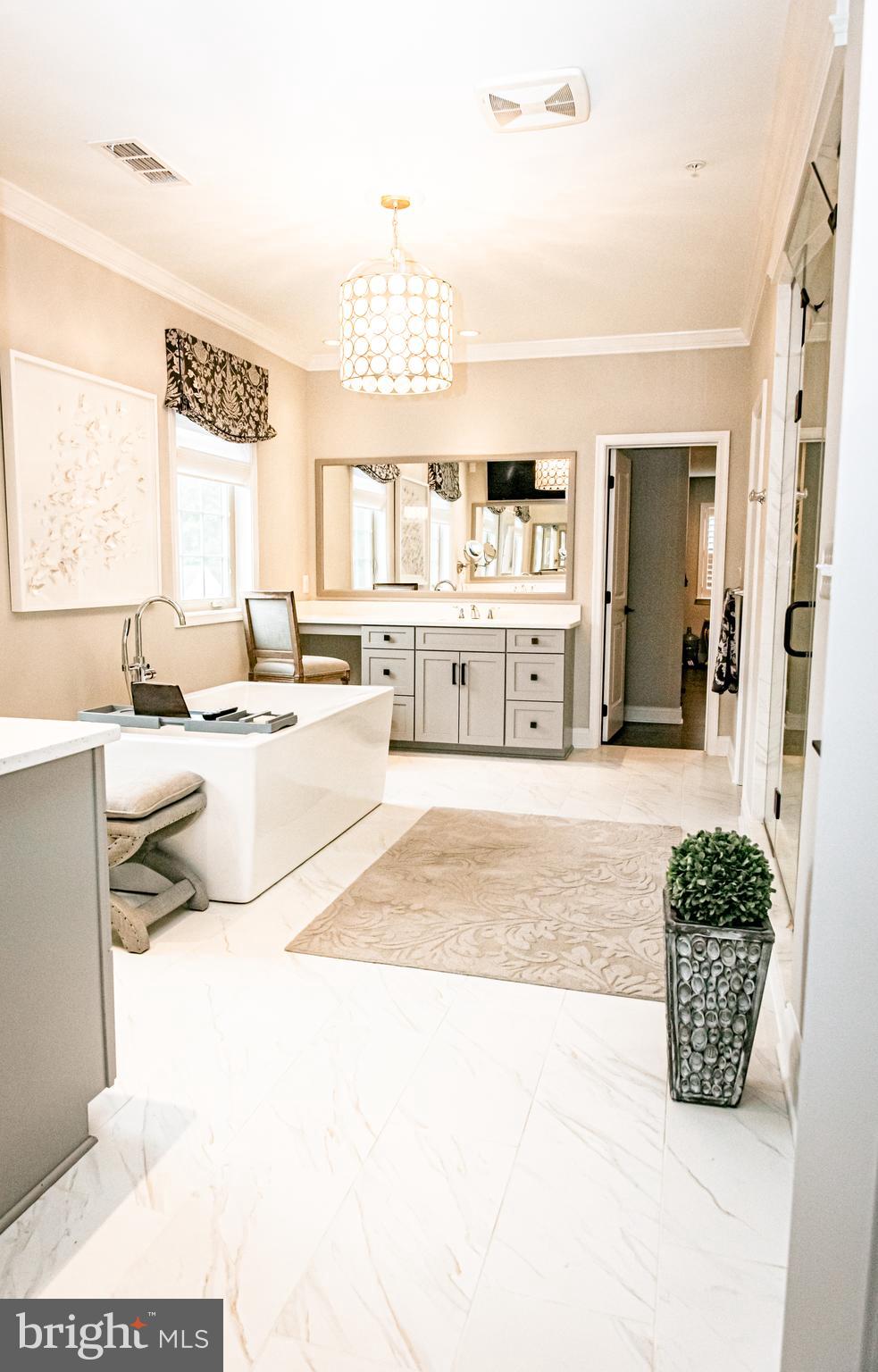 WEATHERSTONE - Residential