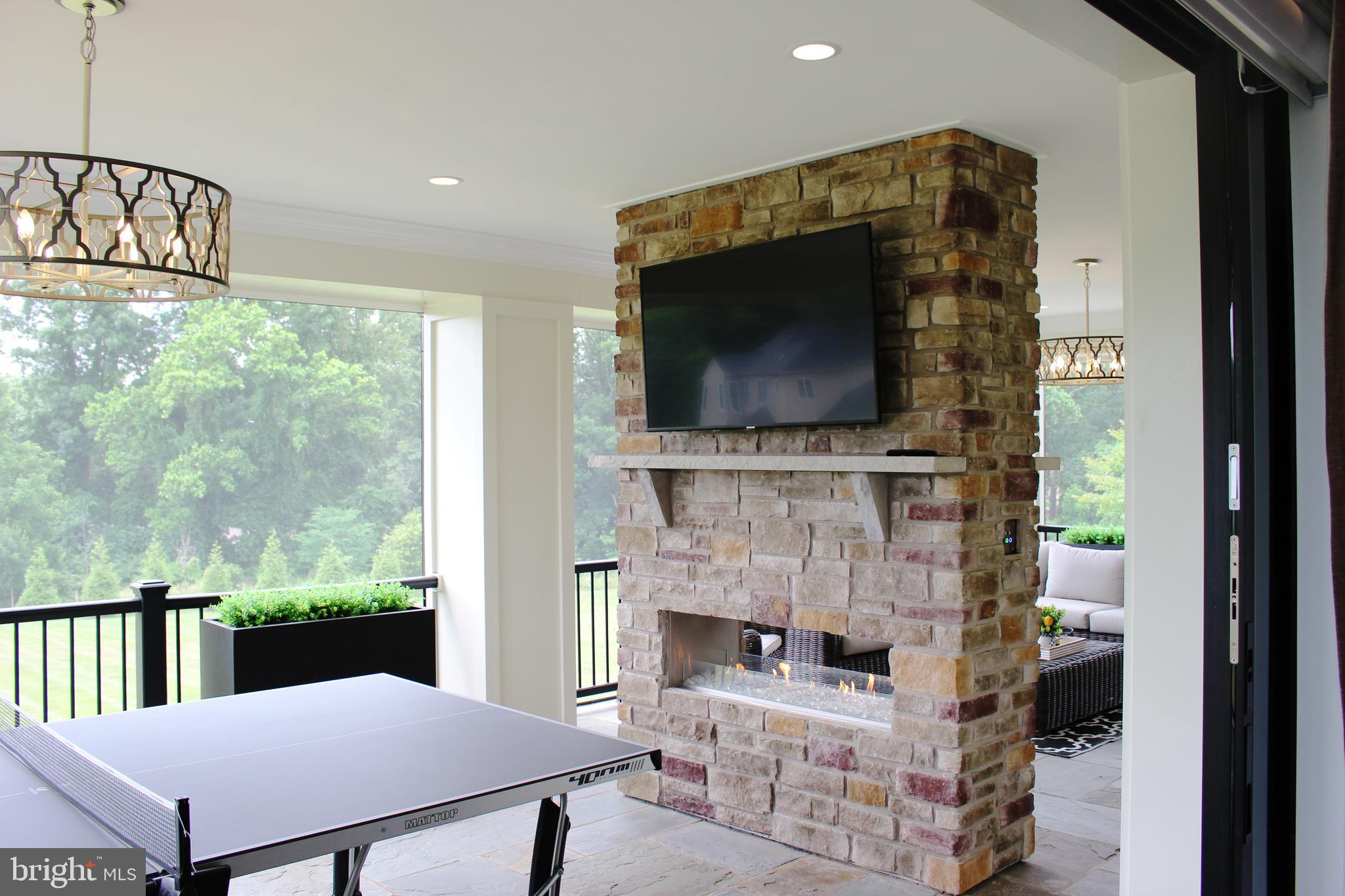 WEATHERSTONE - Residential