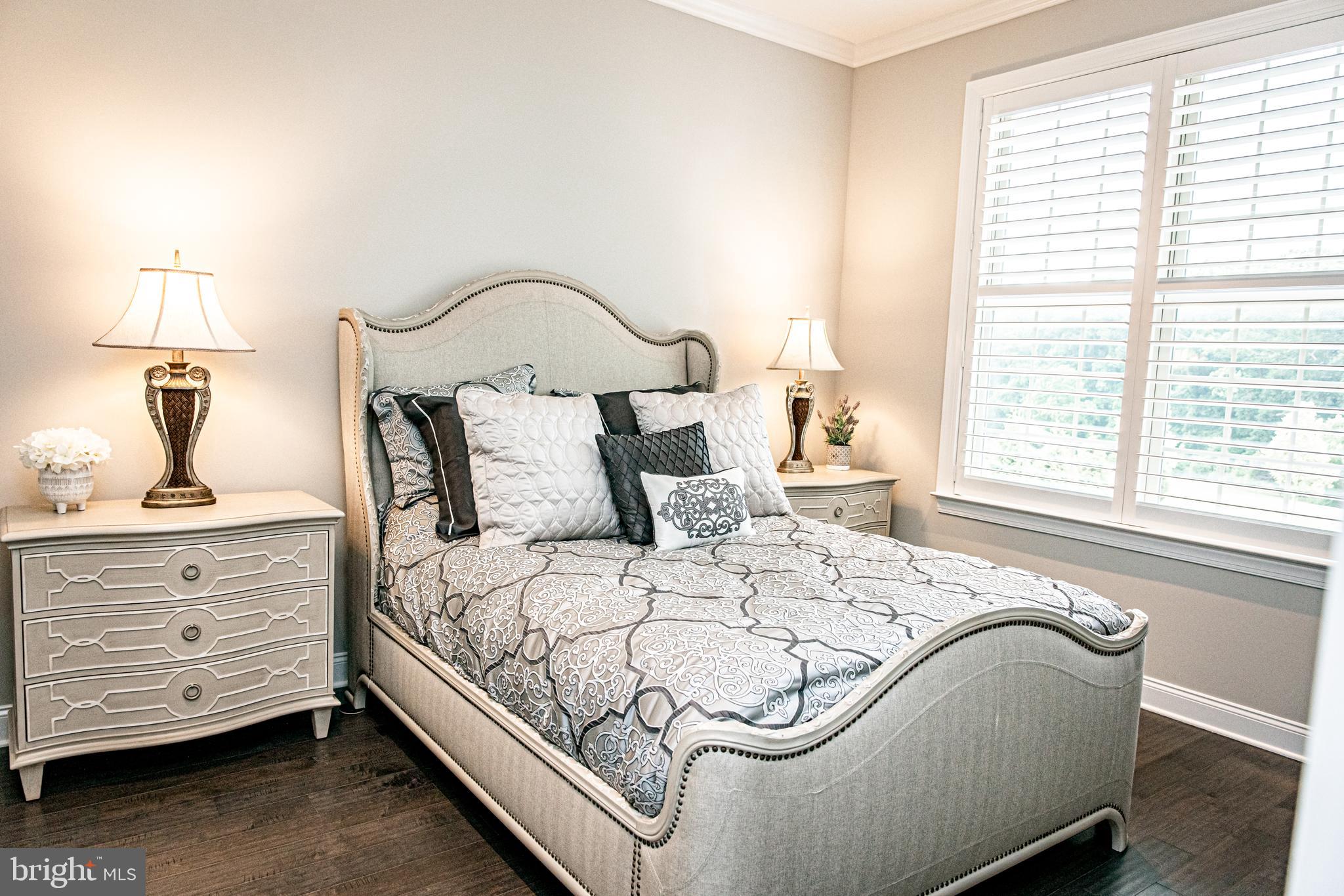 WEATHERSTONE - Residential