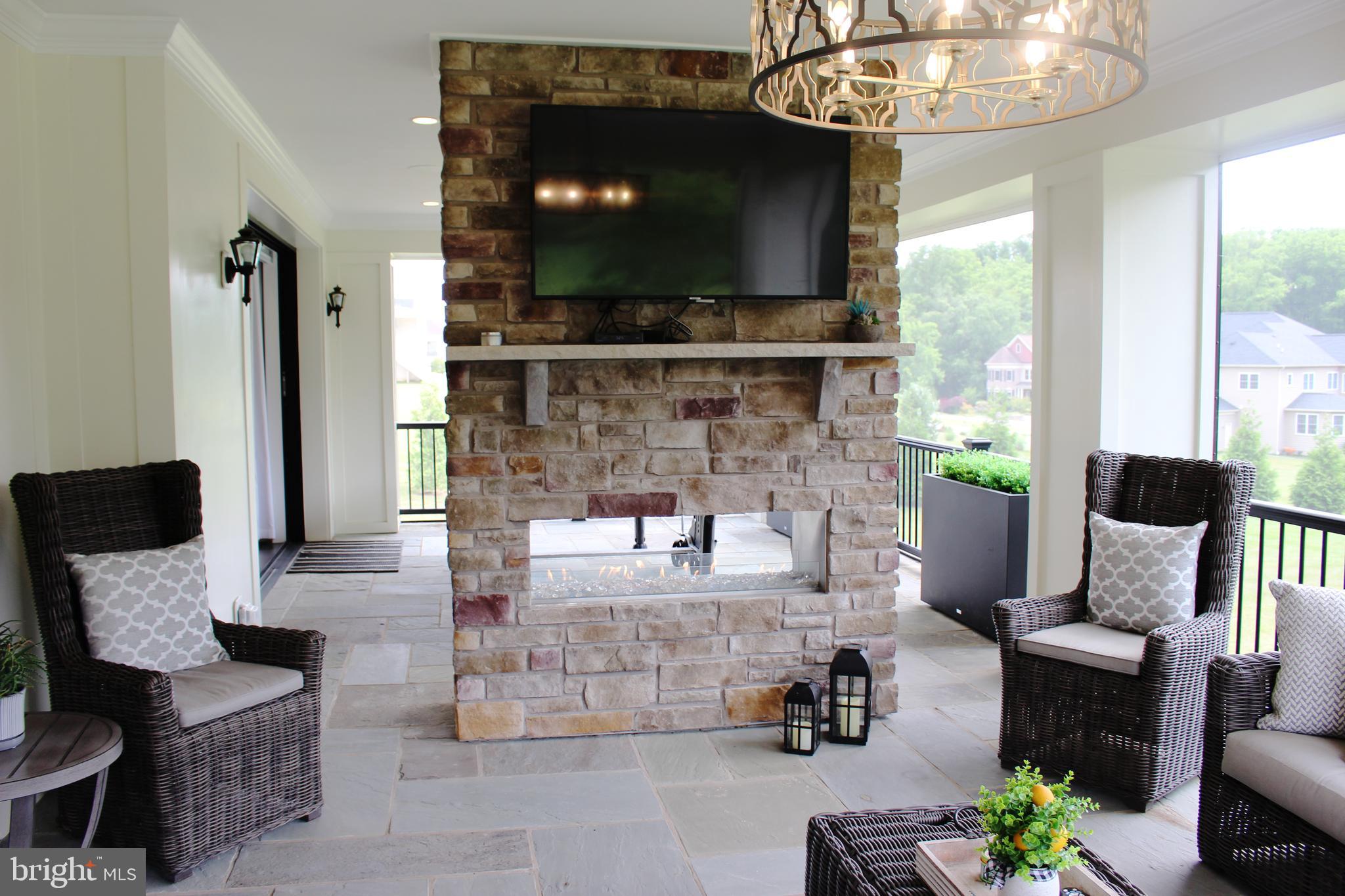 WEATHERSTONE - Residential