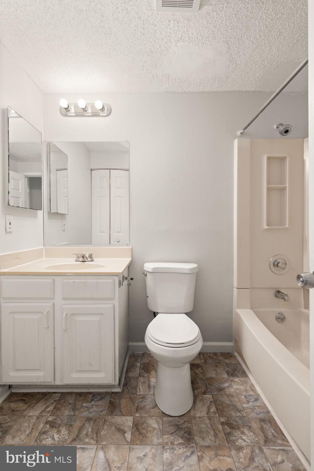 FRANKFORD - Residential