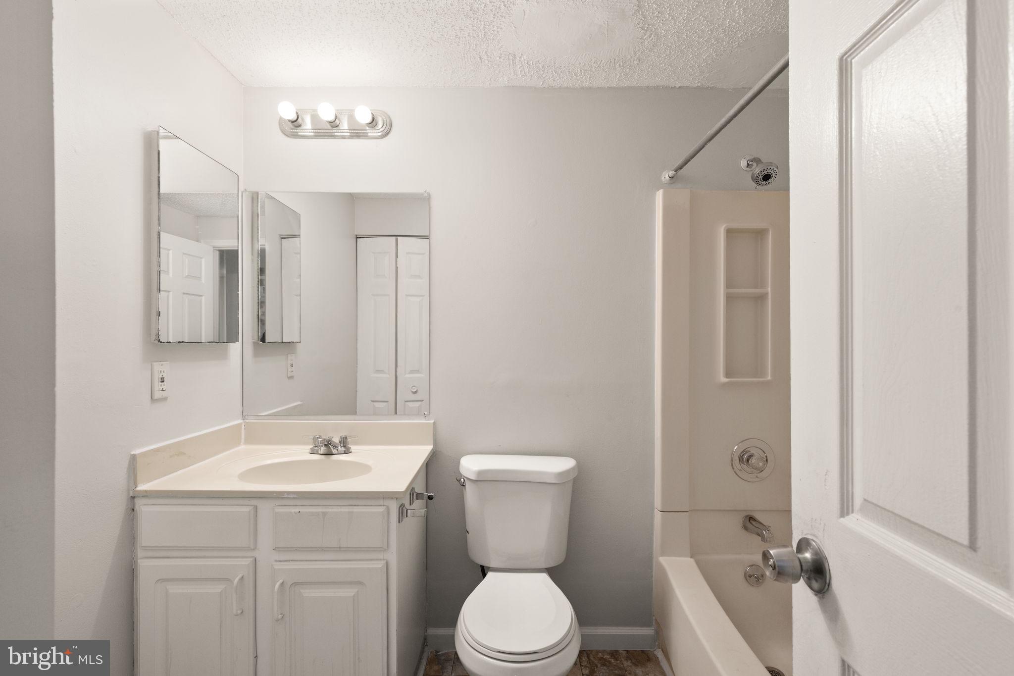 FRANKFORD - Residential