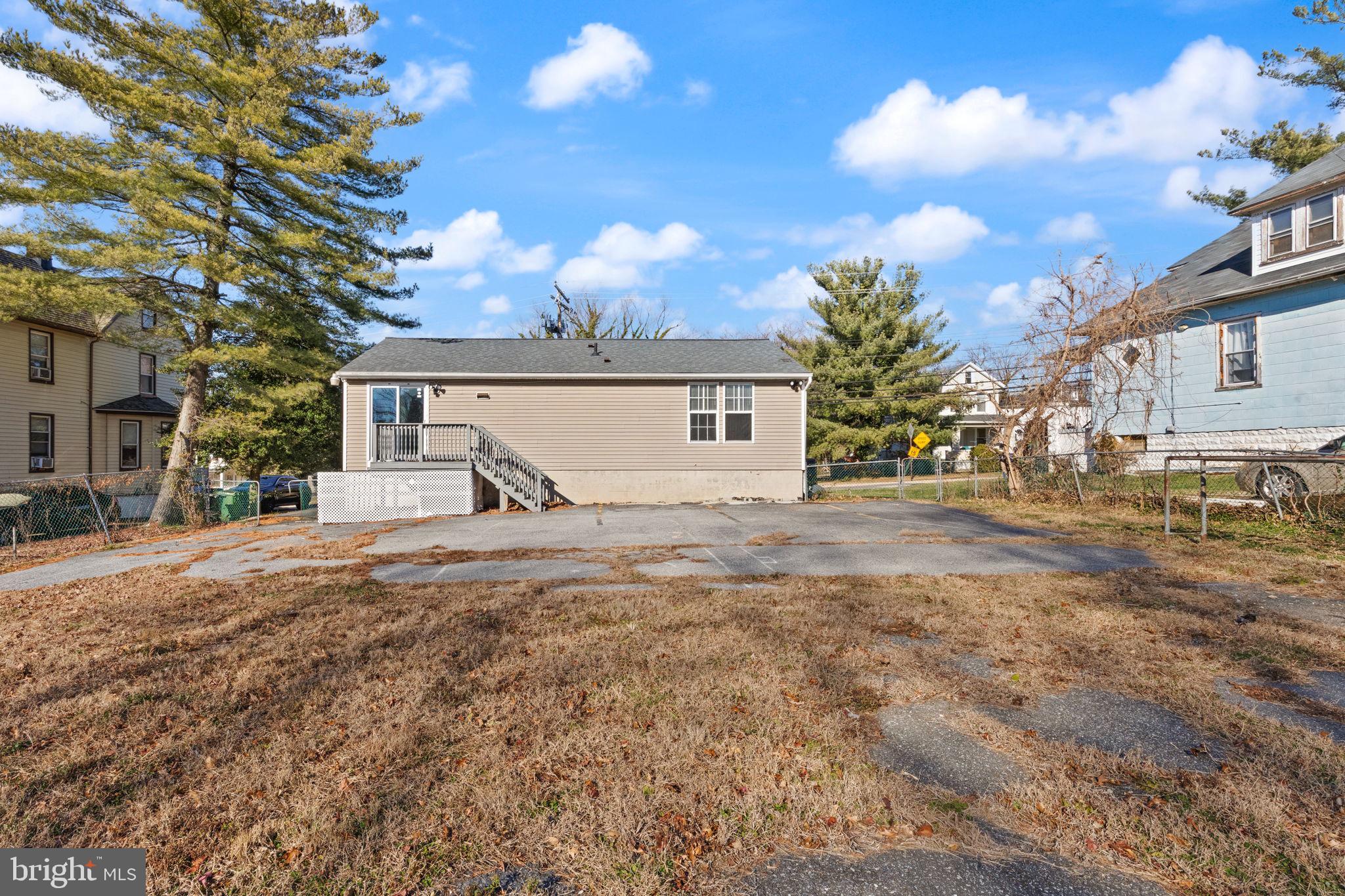 FRANKFORD - Residential