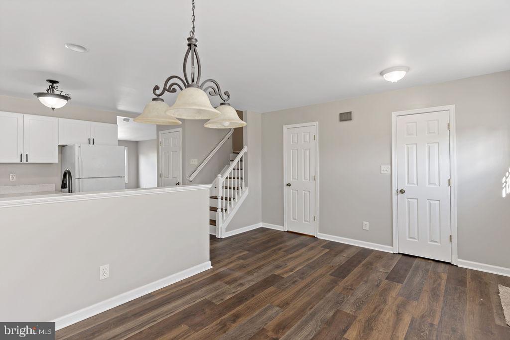 TOWNES OF BUNKER HILL - Residential Lease