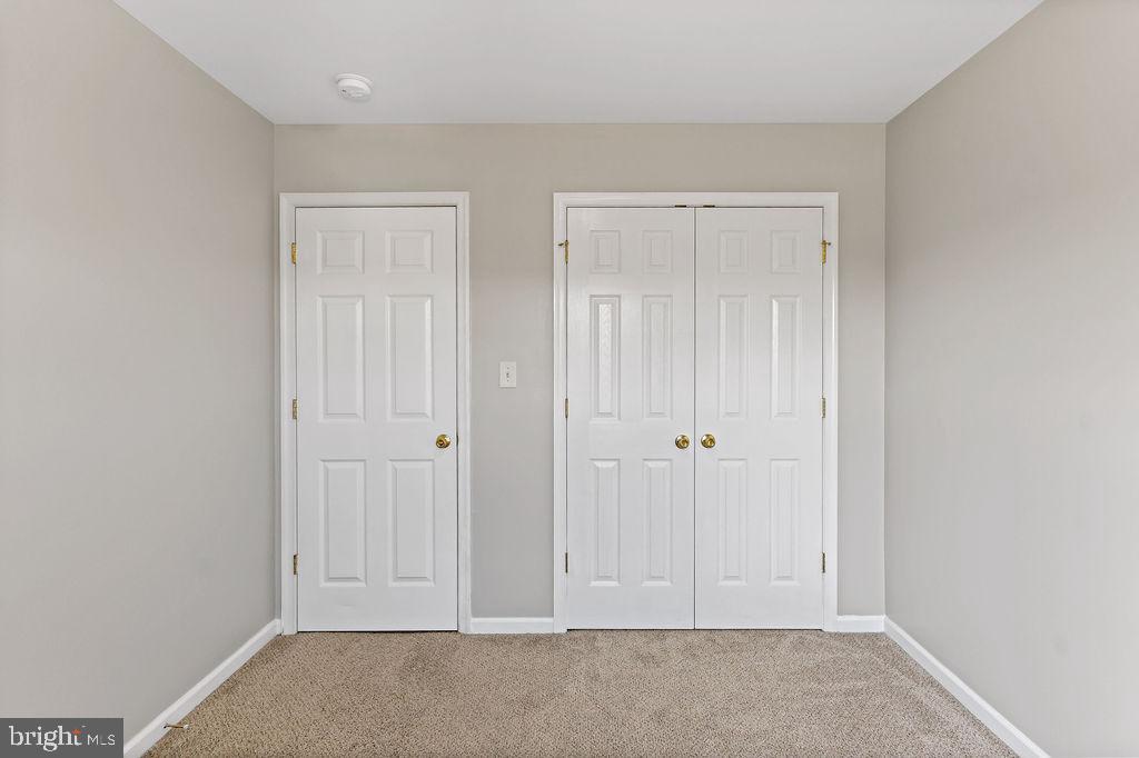 TOWNES OF BUNKER HILL - Residential Lease