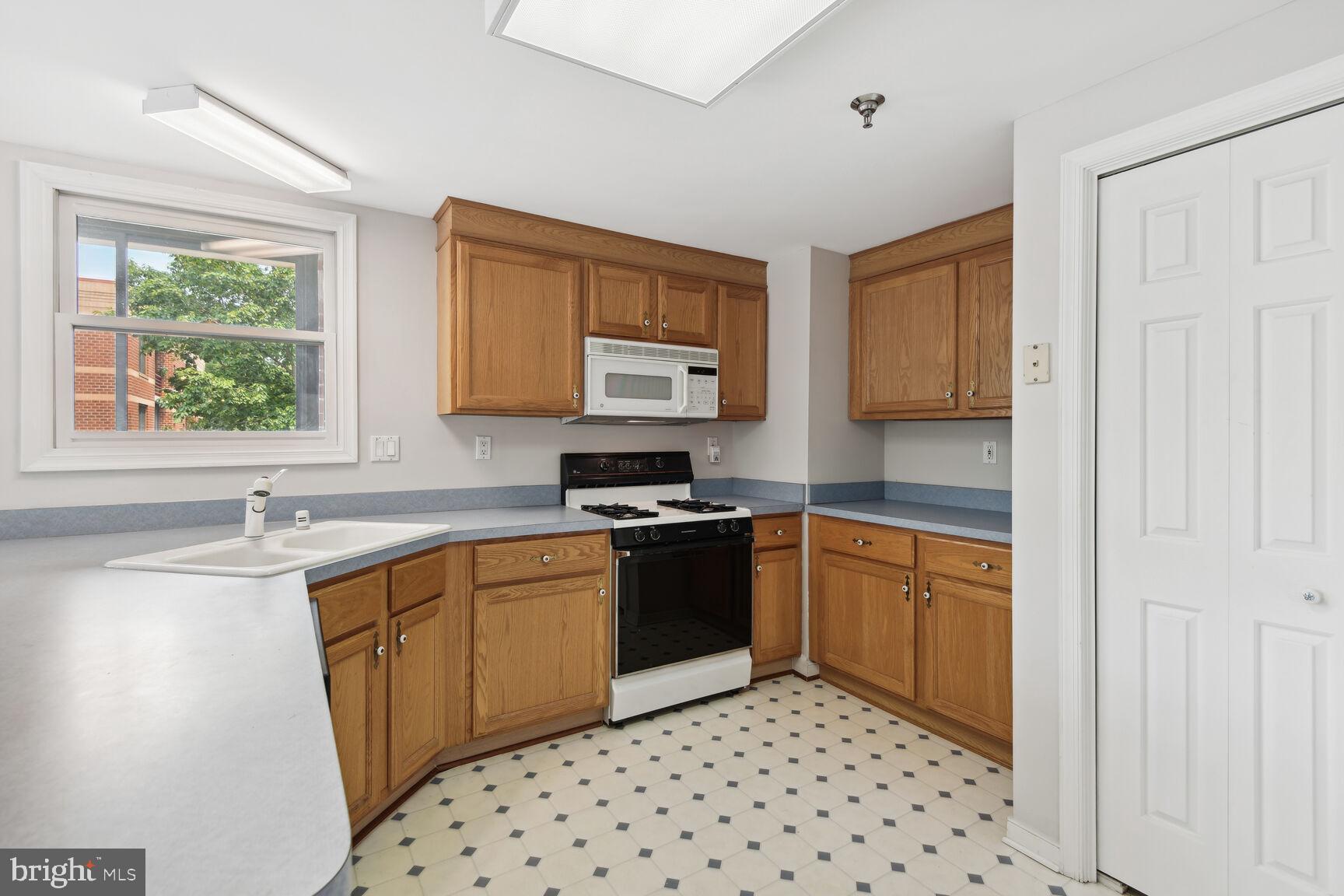 MCKINSEY PARK - Residential