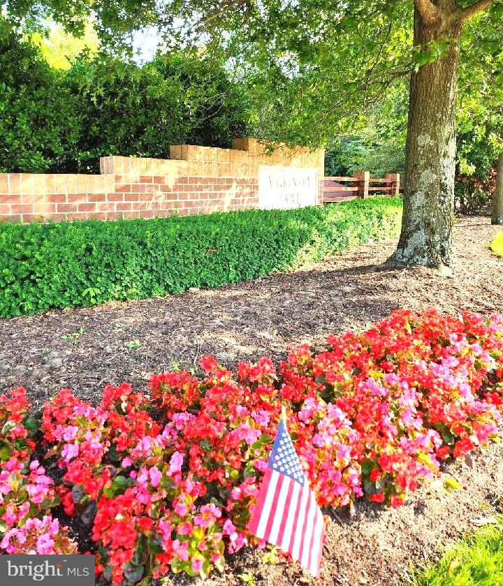 MCKINSEY PARK - Residential