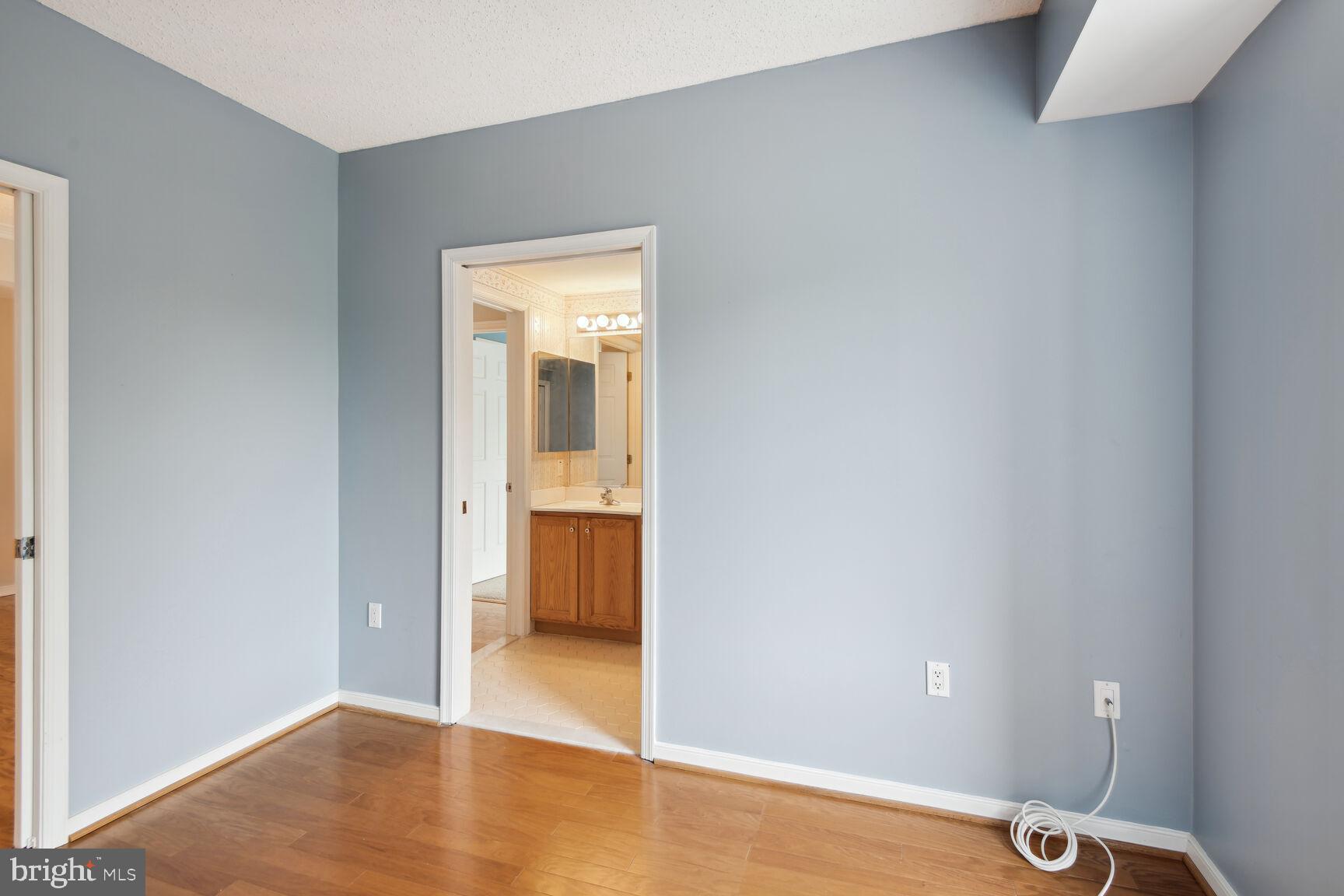 MCKINSEY PARK - Residential