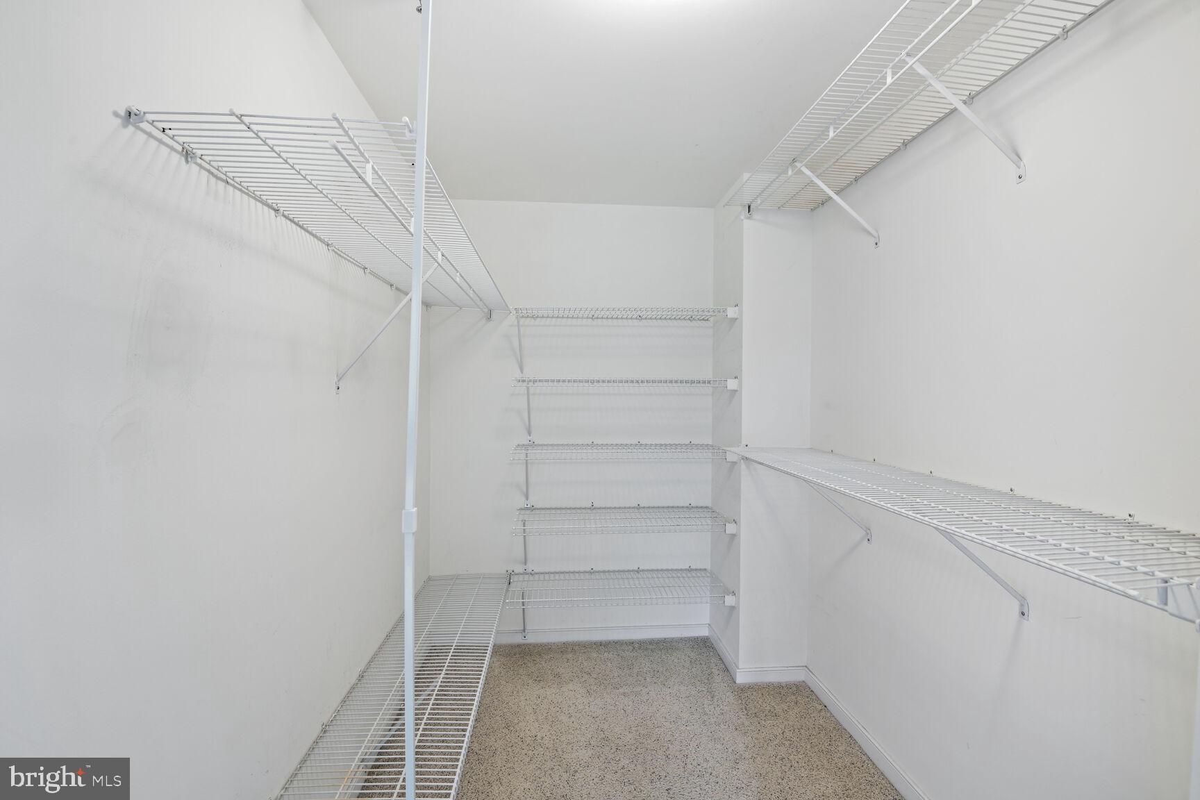 MCKINSEY PARK - Residential