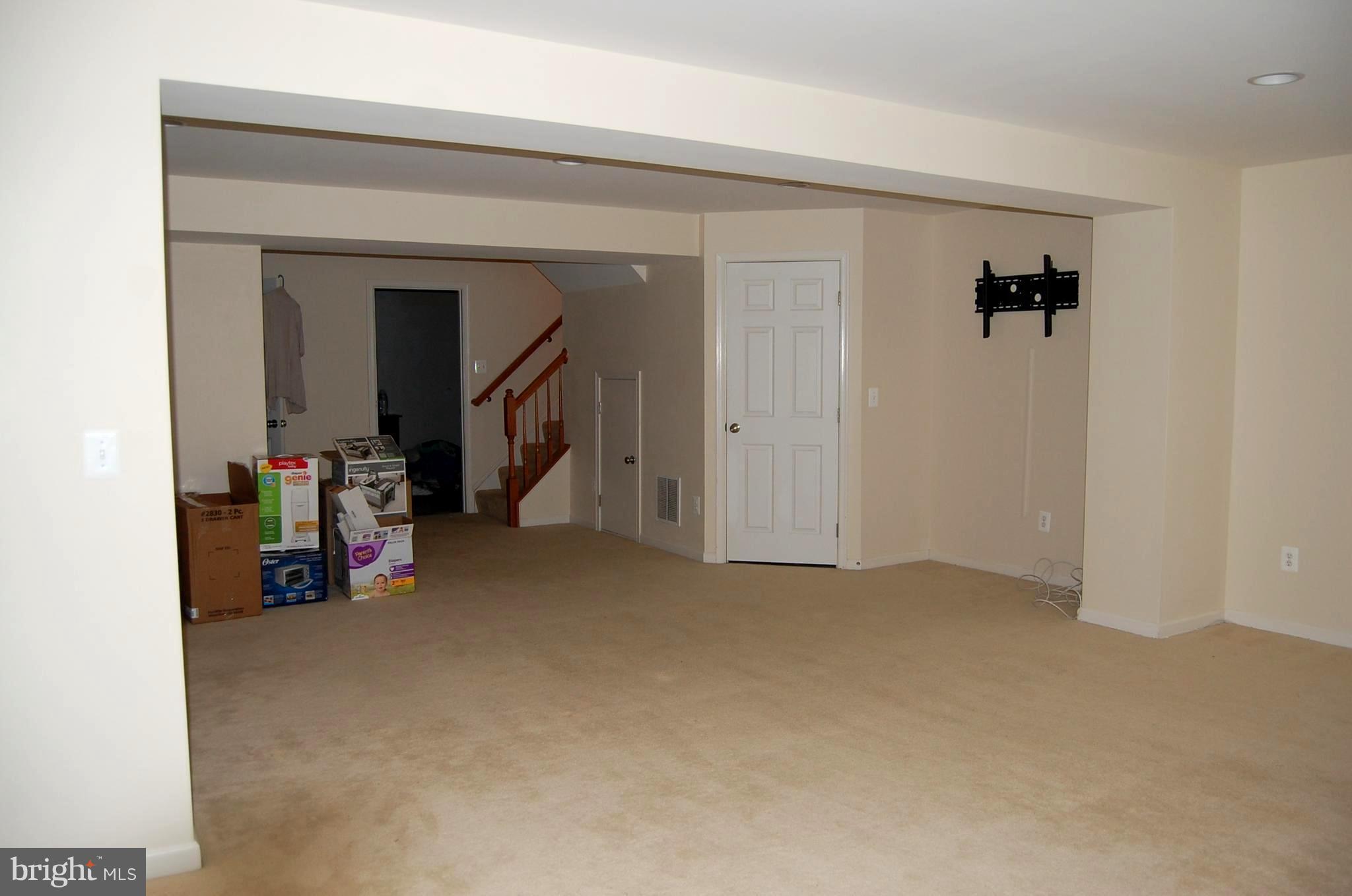 LAKELAND PLACE - Residential