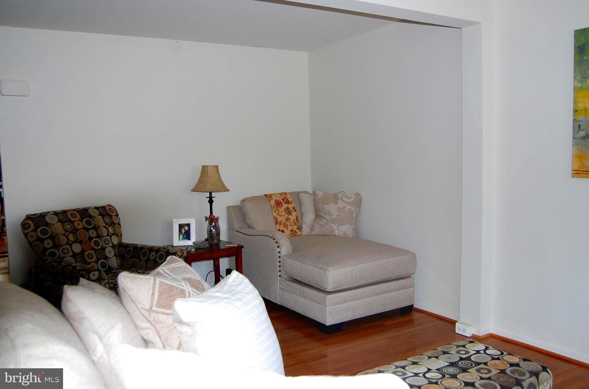 LAKELAND PLACE - Residential