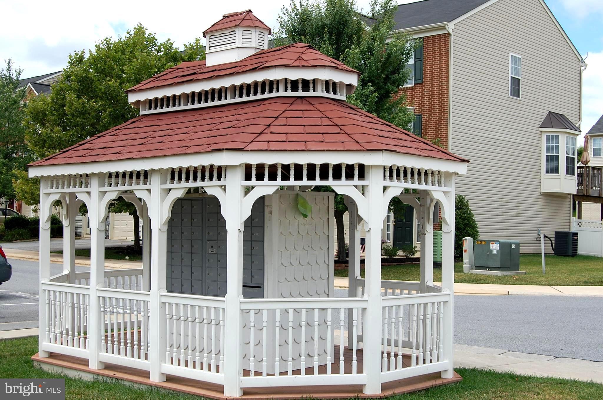 LAKELAND PLACE - Residential