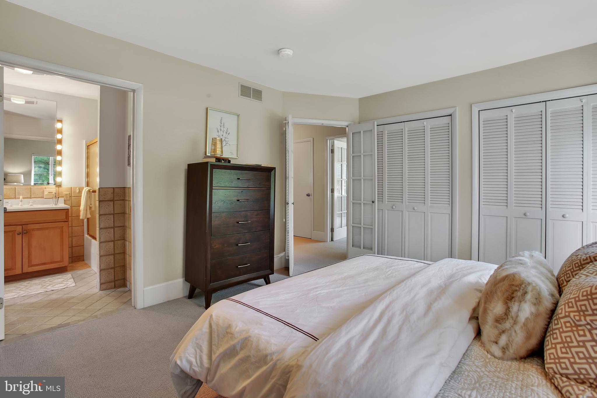 HOMEWOOD - Residential