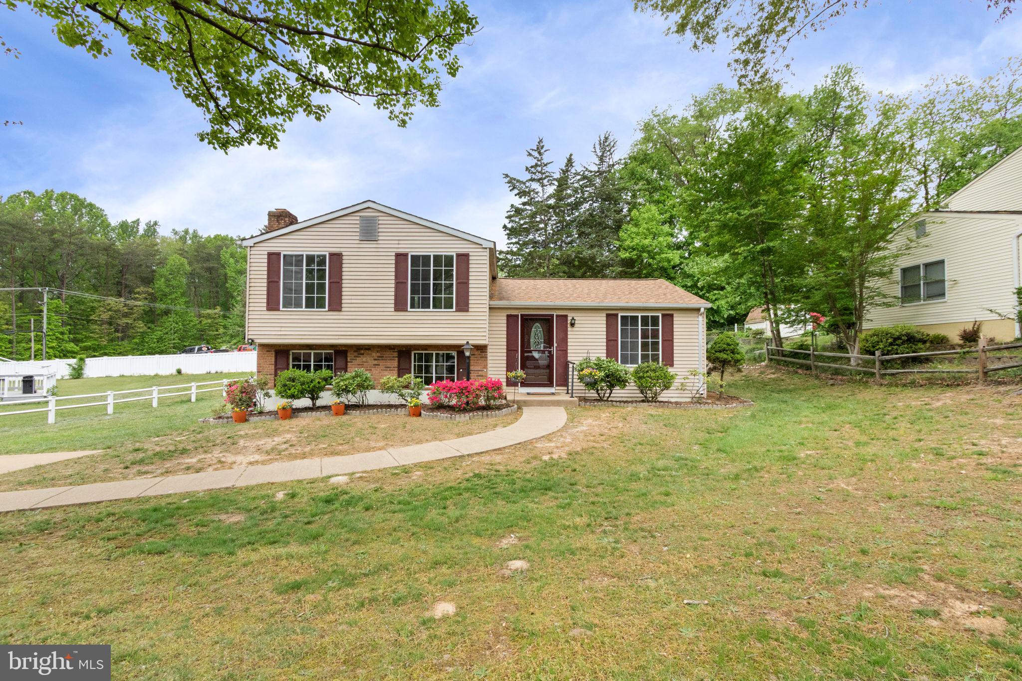 HICKORY RIDGE - Residential