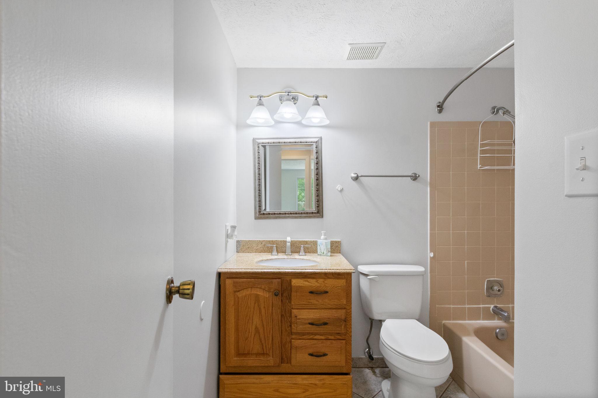 HICKORY RIDGE - Residential