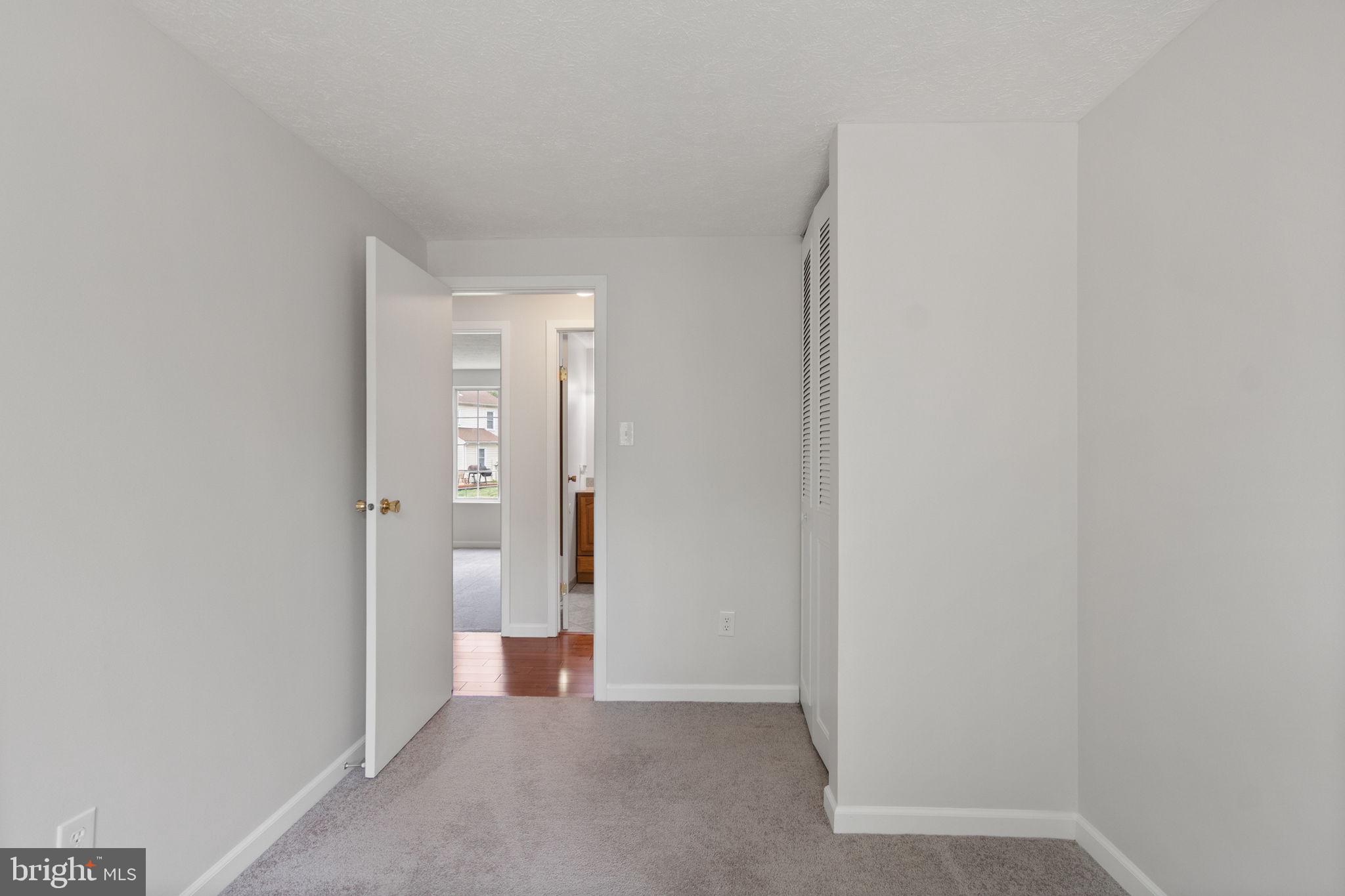 HICKORY RIDGE - Residential