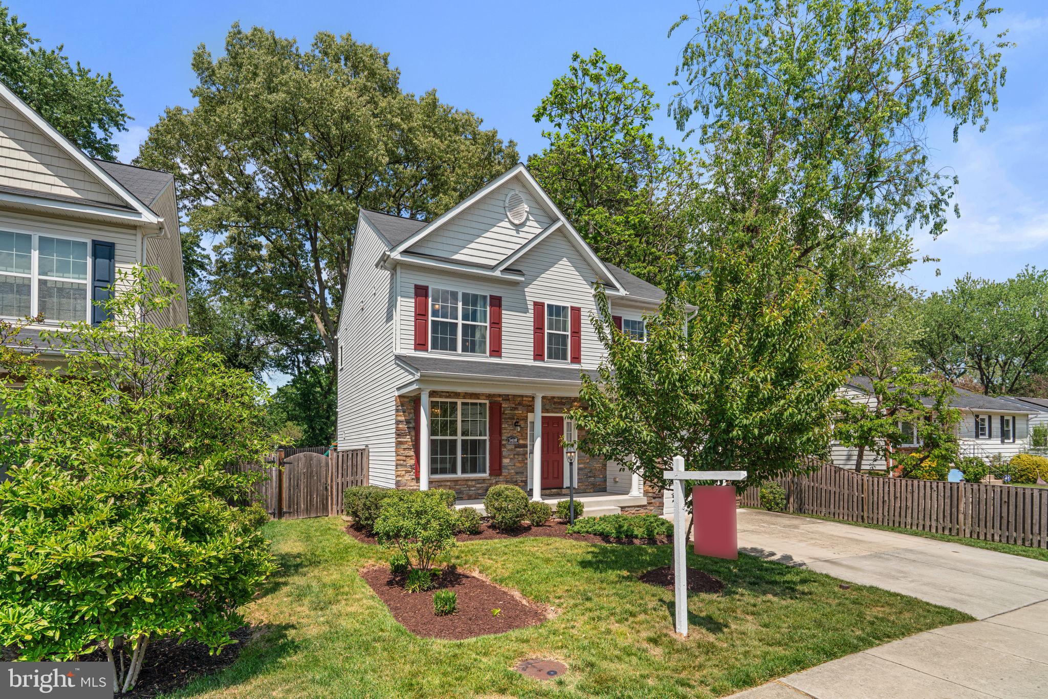 CEDARHURST - Residential