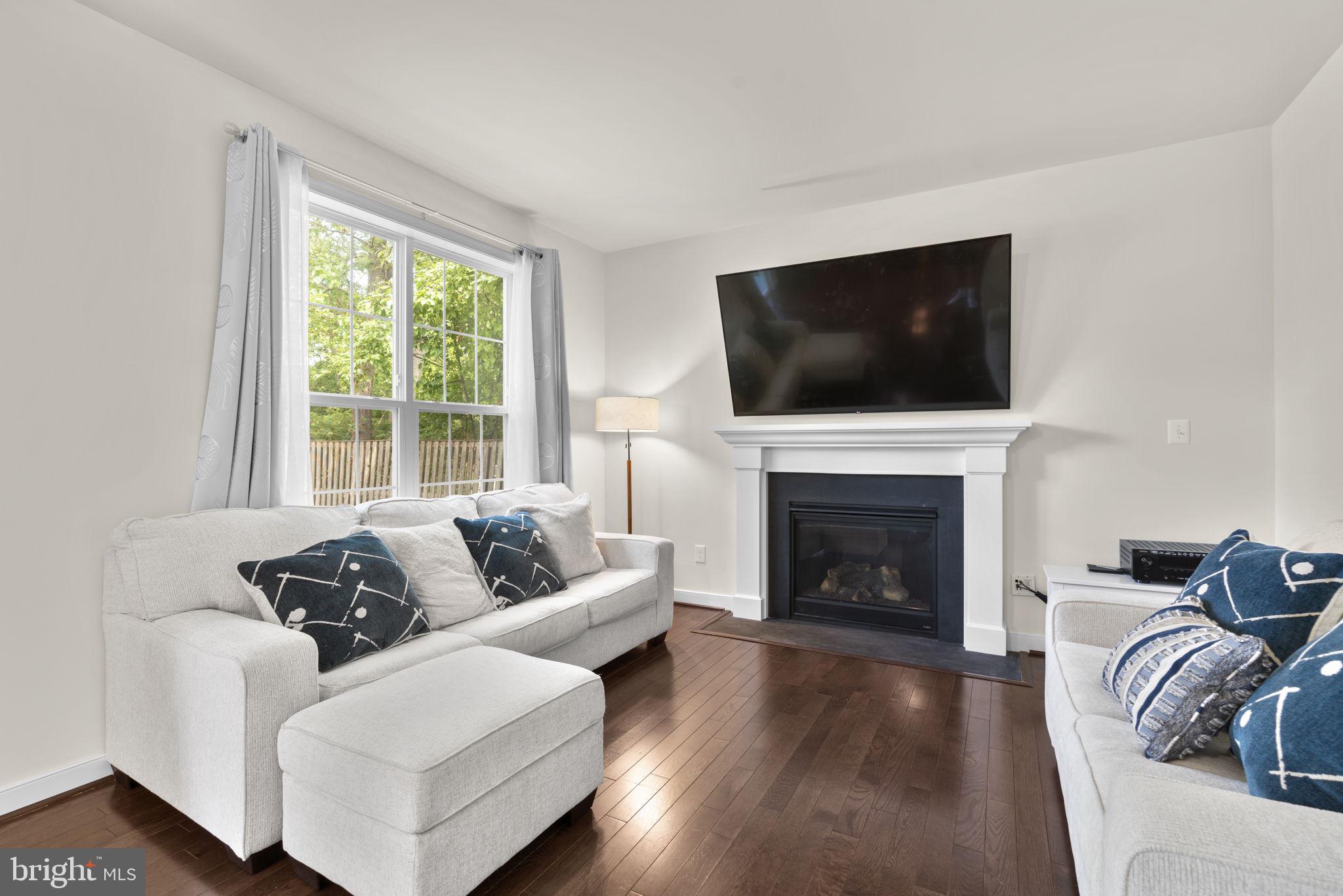 CEDARHURST - Residential