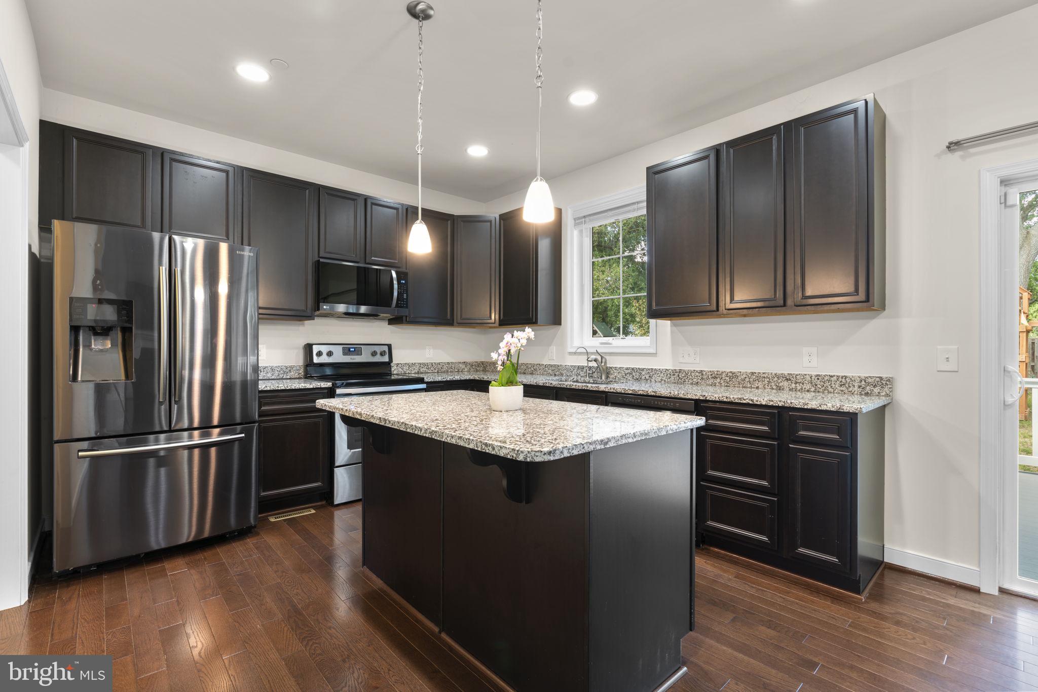 CEDARHURST - Residential