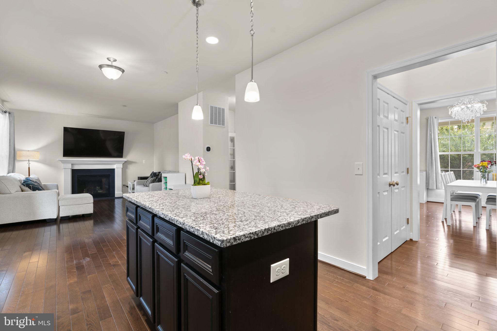 CEDARHURST - Residential