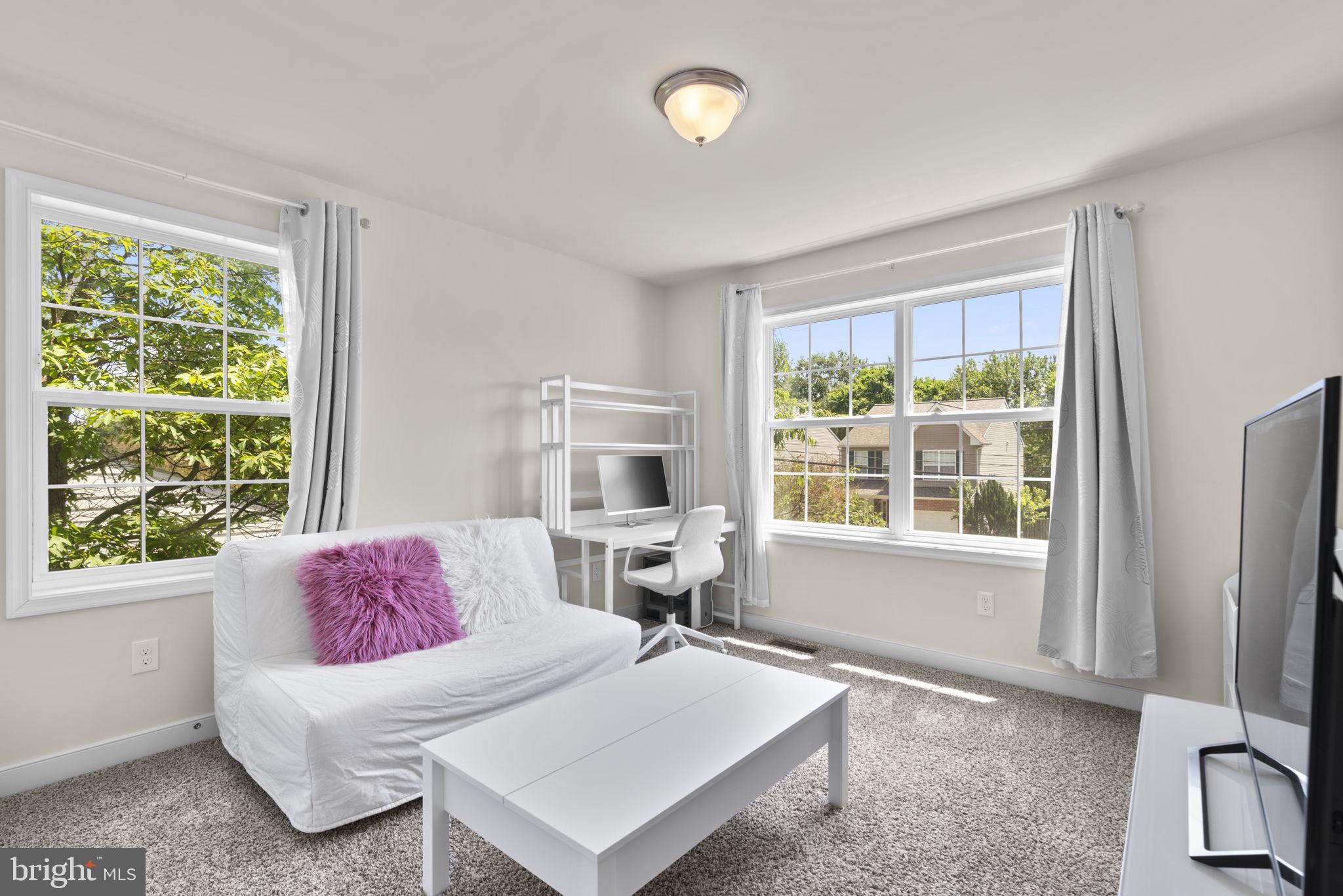 CEDARHURST - Residential