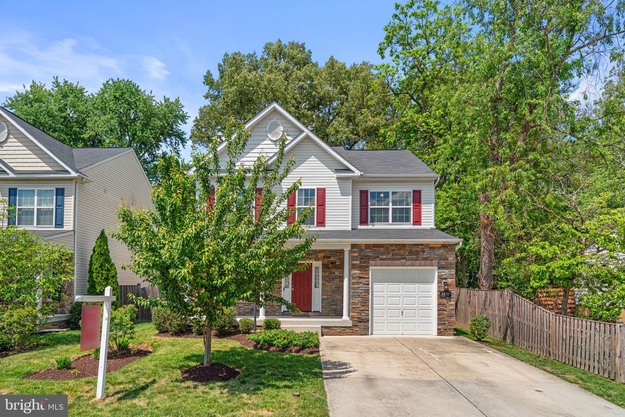 CEDARHURST - Residential