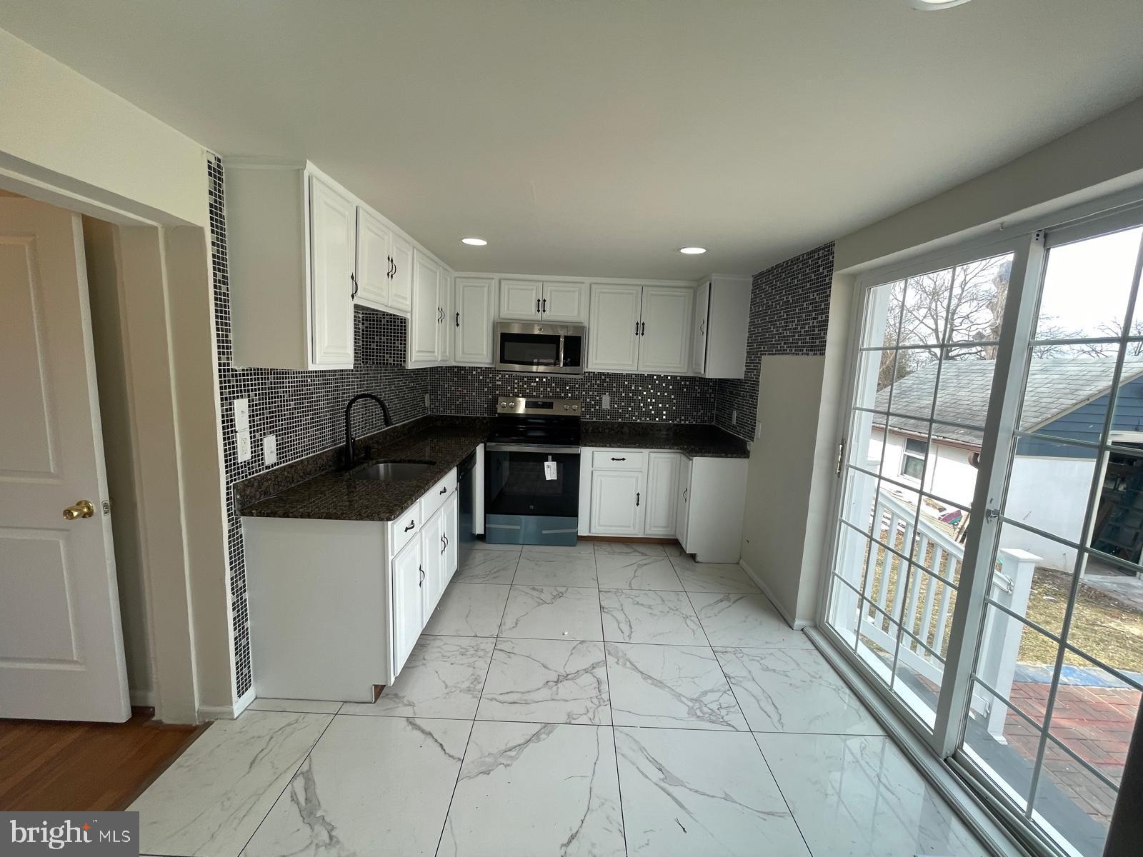 ROGERS HEIGHTS - Residential