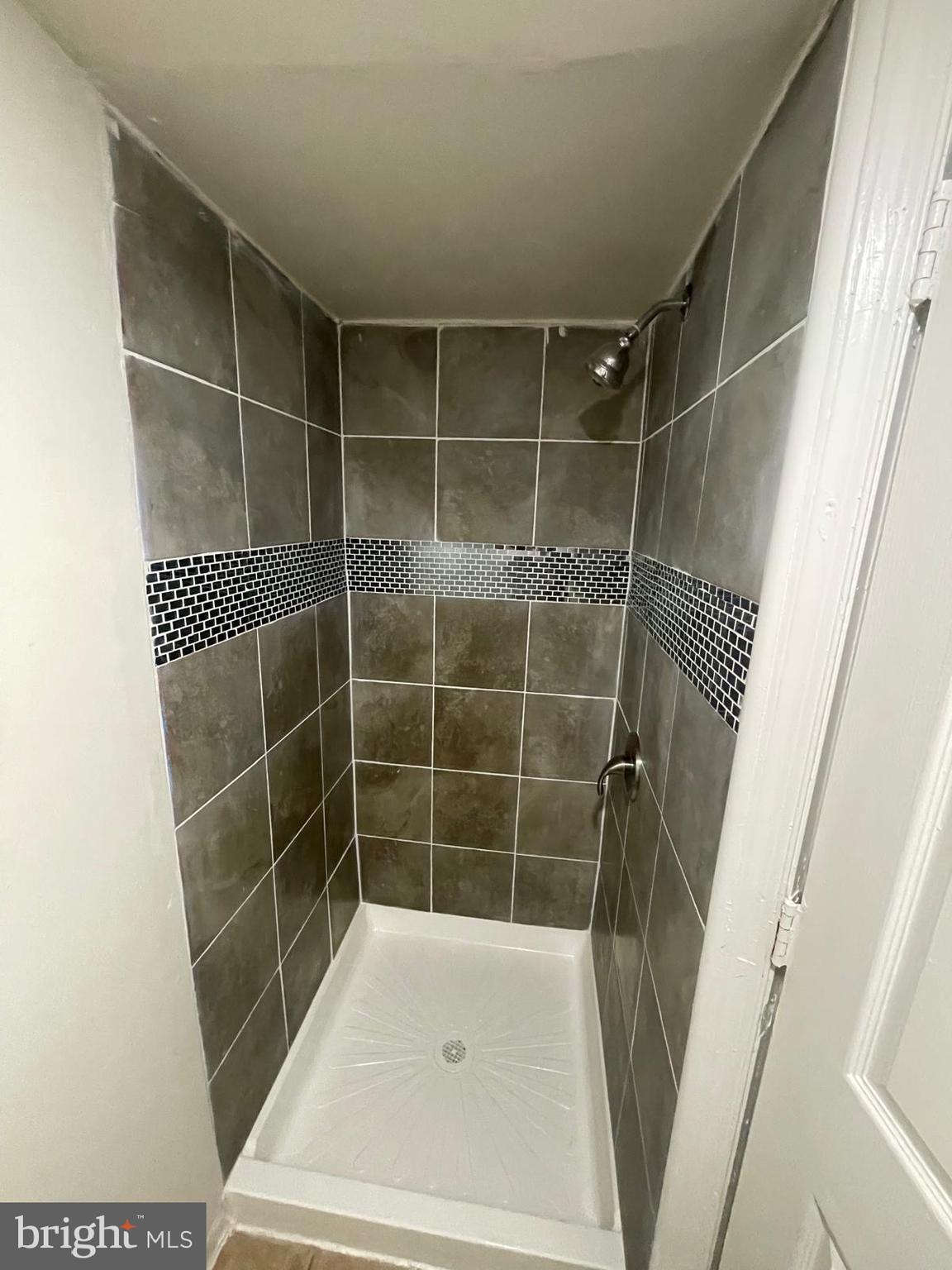 ROGERS HEIGHTS - Residential