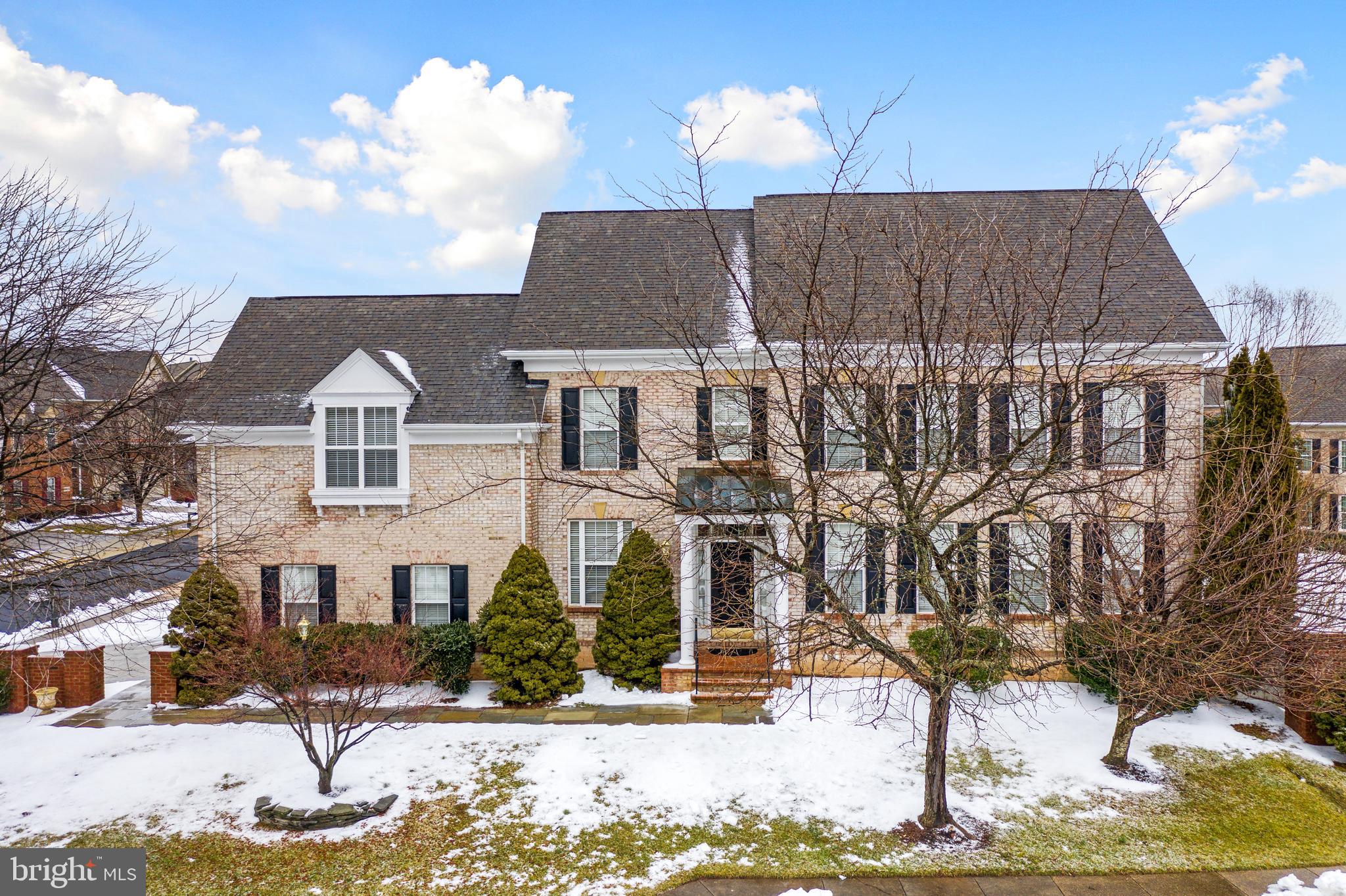 RIVER CREEK - Residential