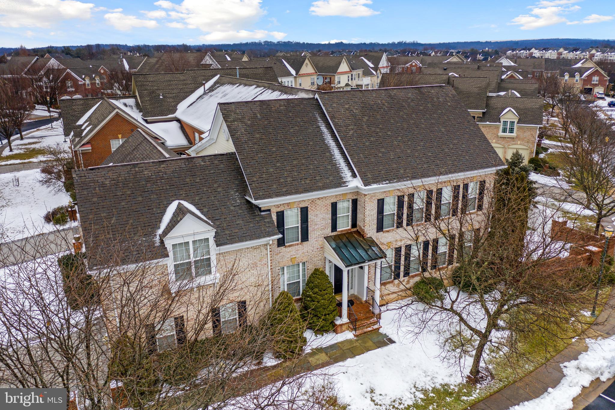 RIVER CREEK - Residential