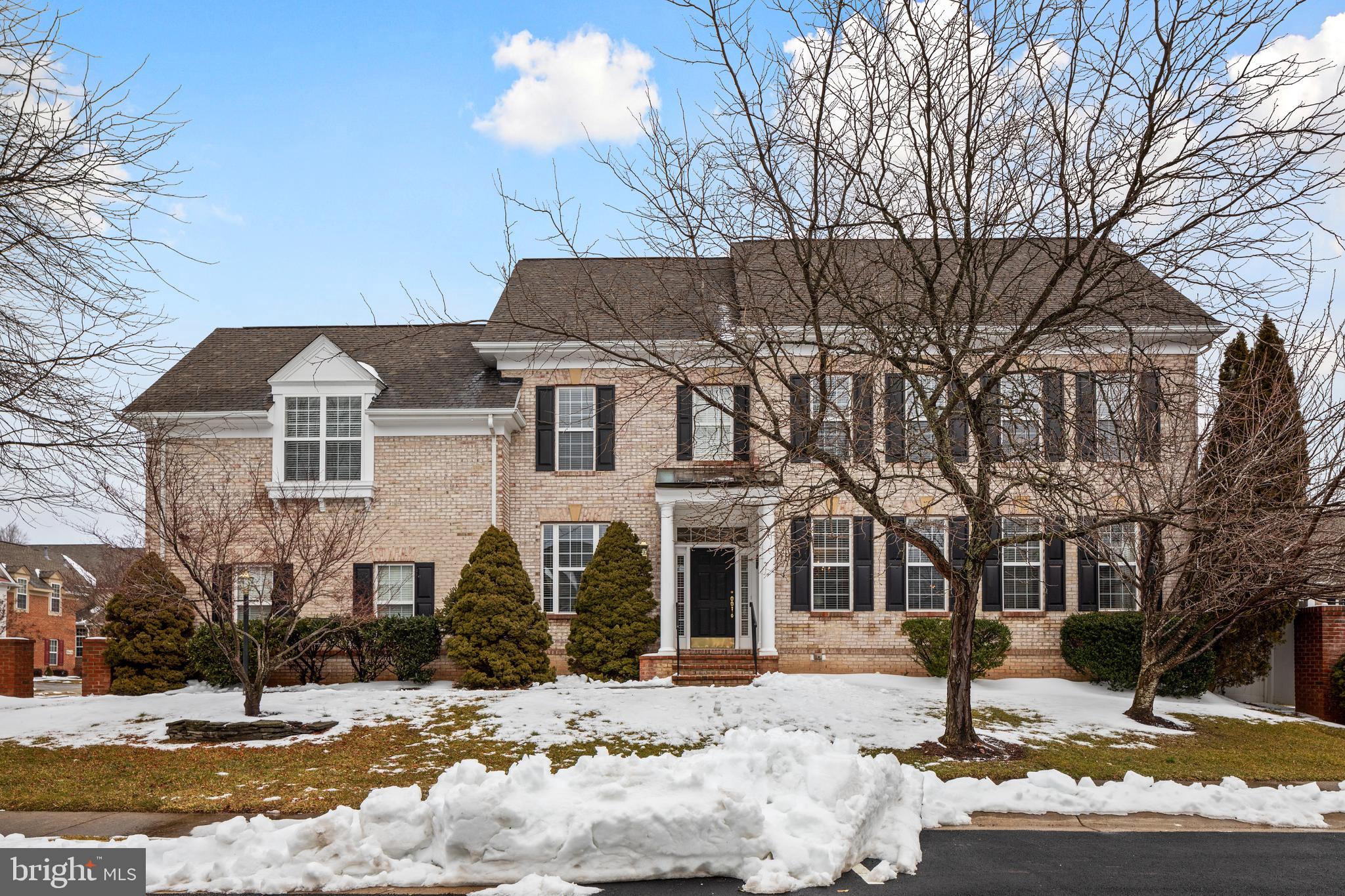 RIVER CREEK - Residential