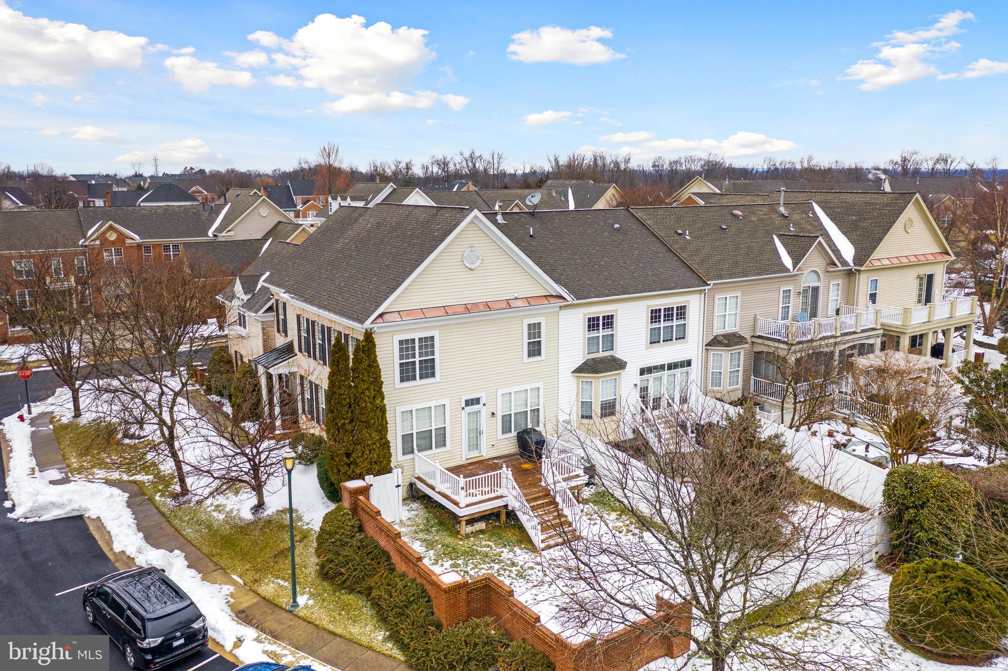 RIVER CREEK - Residential