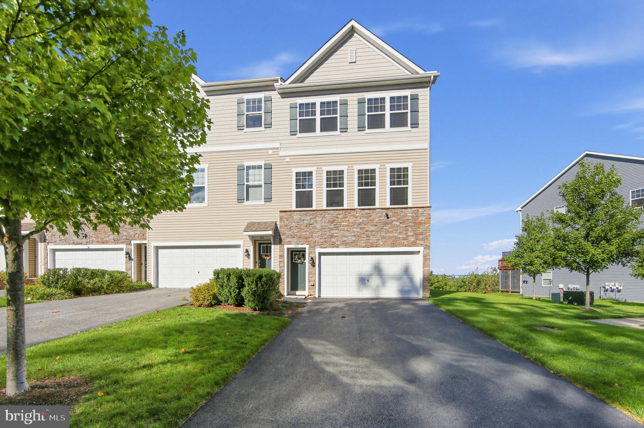 365 DAWSON PLACE
