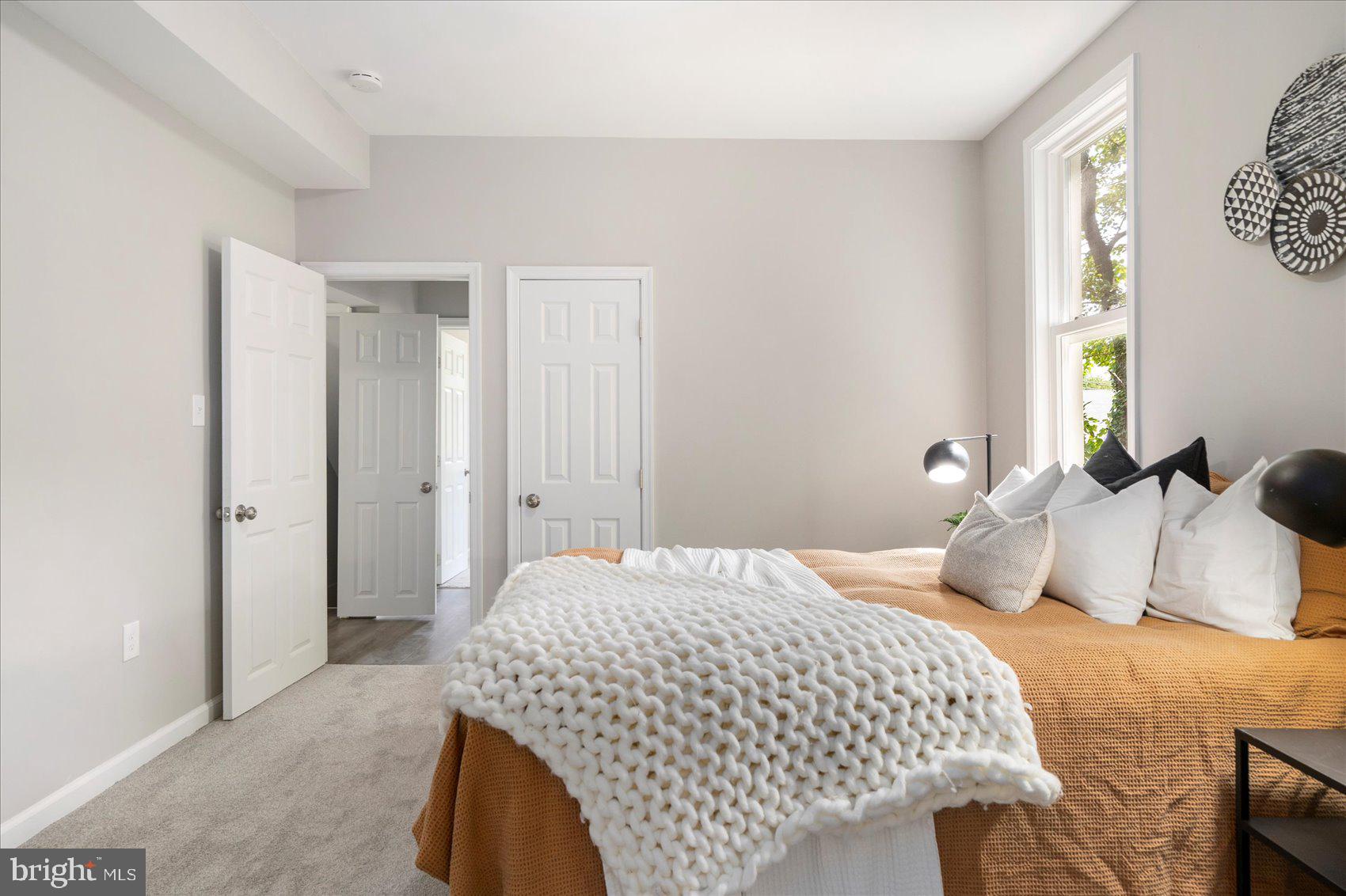 HOWARD PARK - Residential