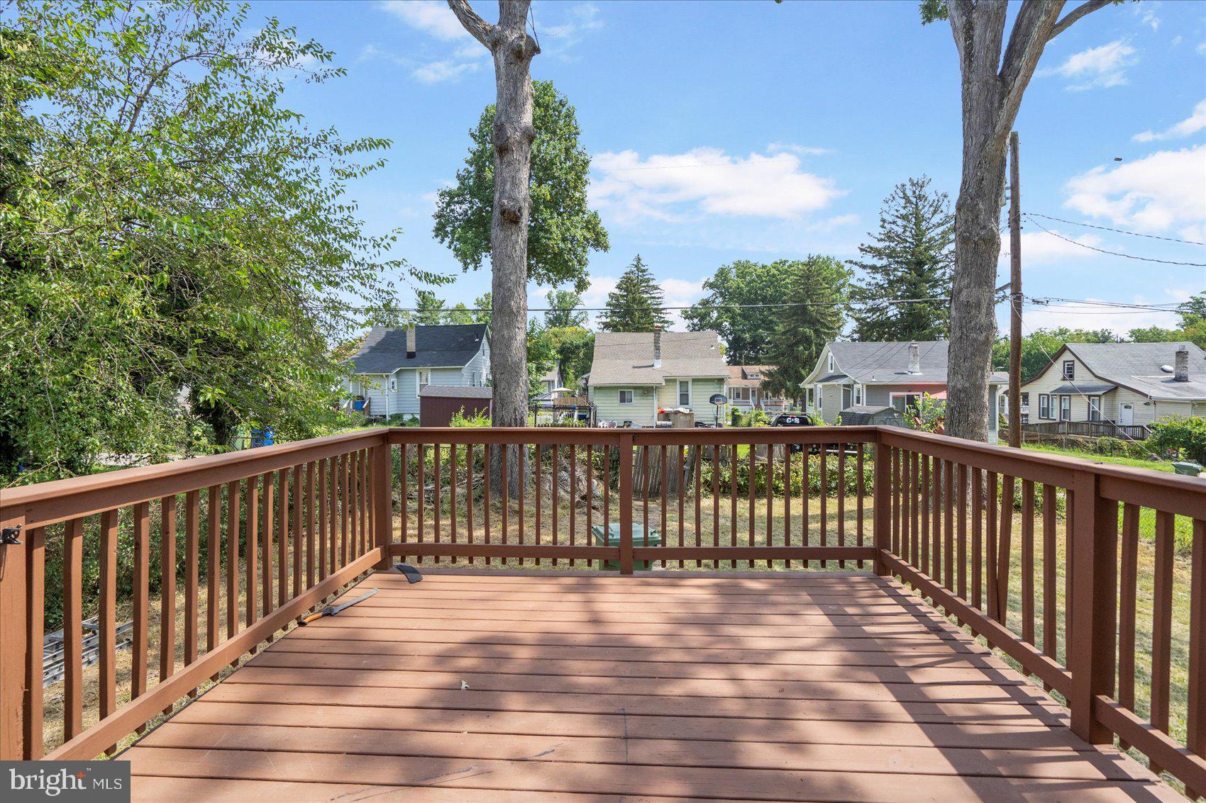 HOWARD PARK - Residential